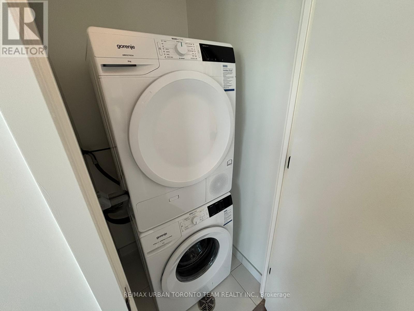 2206 - 8 Interchange Way, Vaughan, Ontario  L4K 5Z7 - Photo 13 - N12573044