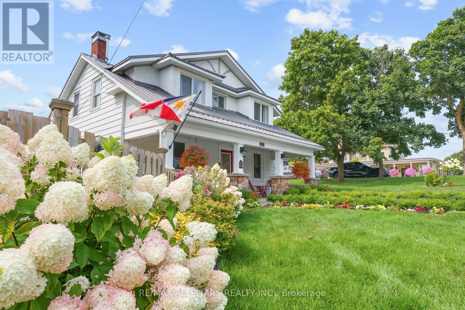 155 COLBORNE STREET, Kawartha Lakes, Ontario