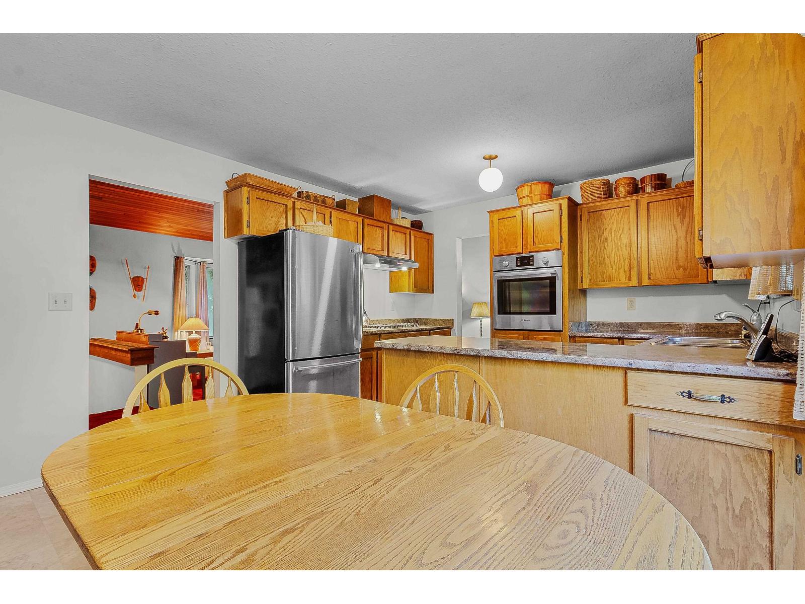 8484 196 Street, Langley, British Columbia  V2Y 1Z4 - Photo 12 - R3070333