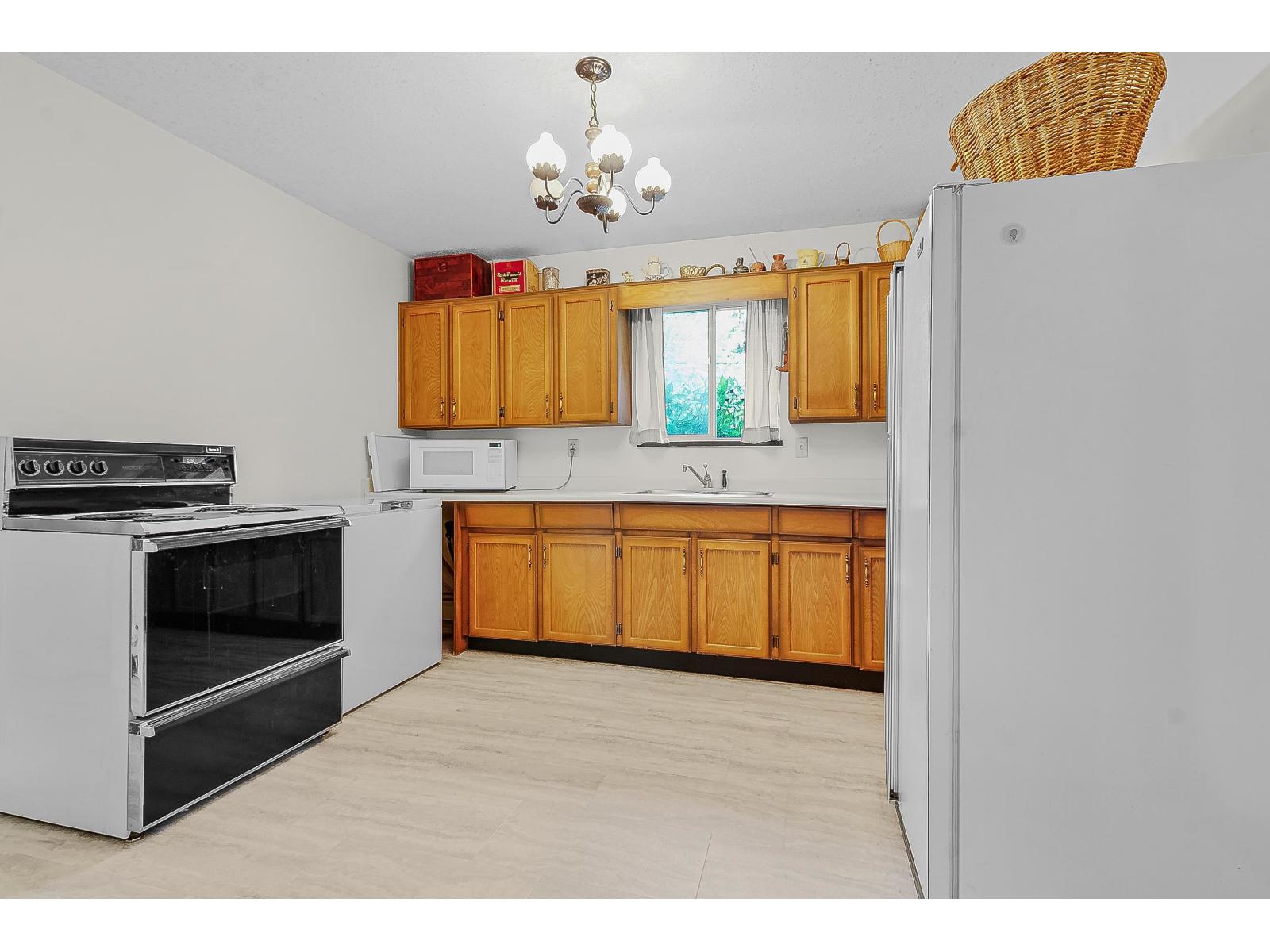 8484 196 Street, Langley, British Columbia  V2Y 1Z4 - Photo 19 - R3070333