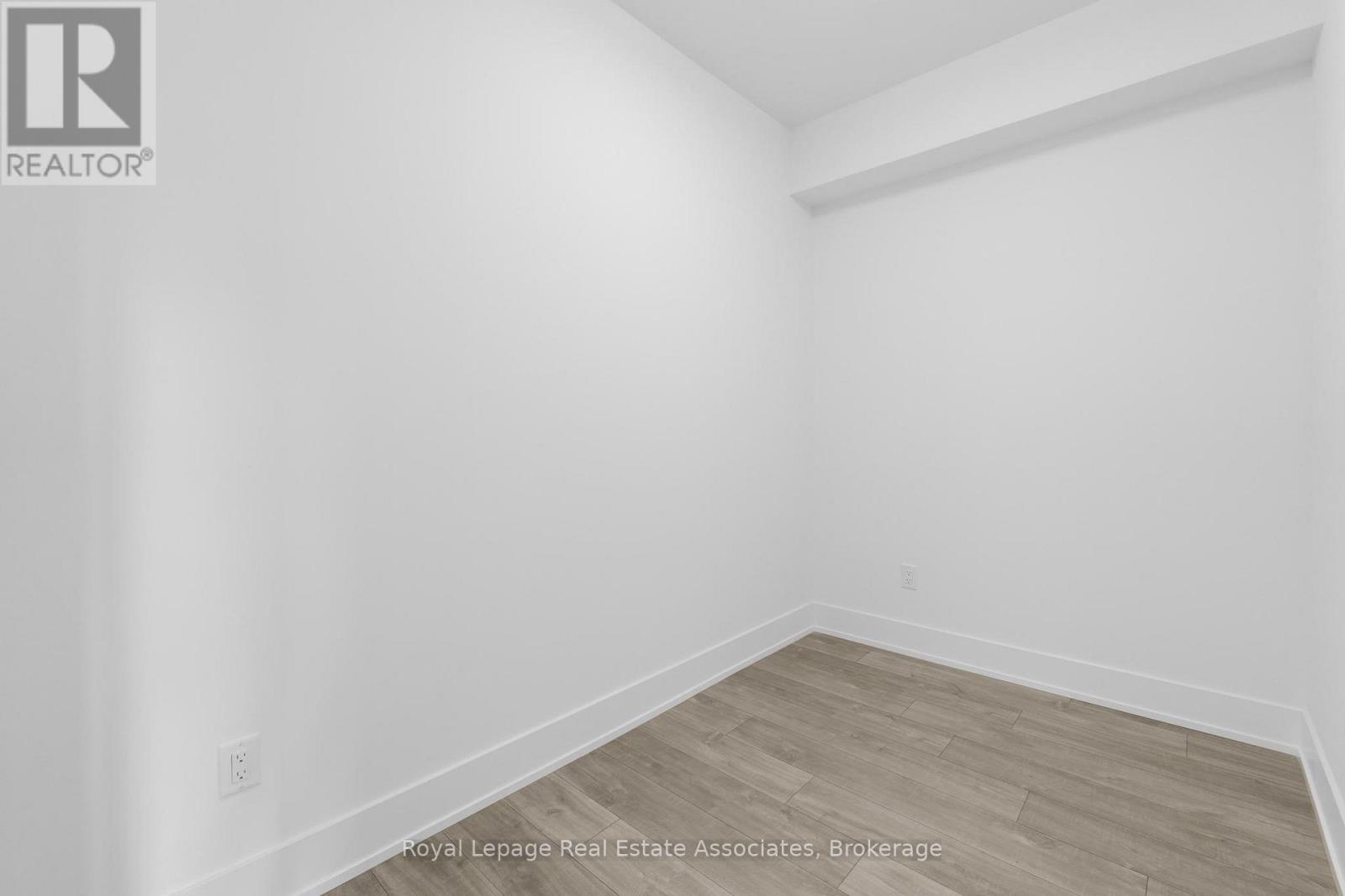 616 - 259 The Kingsway, Toronto, Ontario  M9A 0G2 - Photo 9 - W12576766