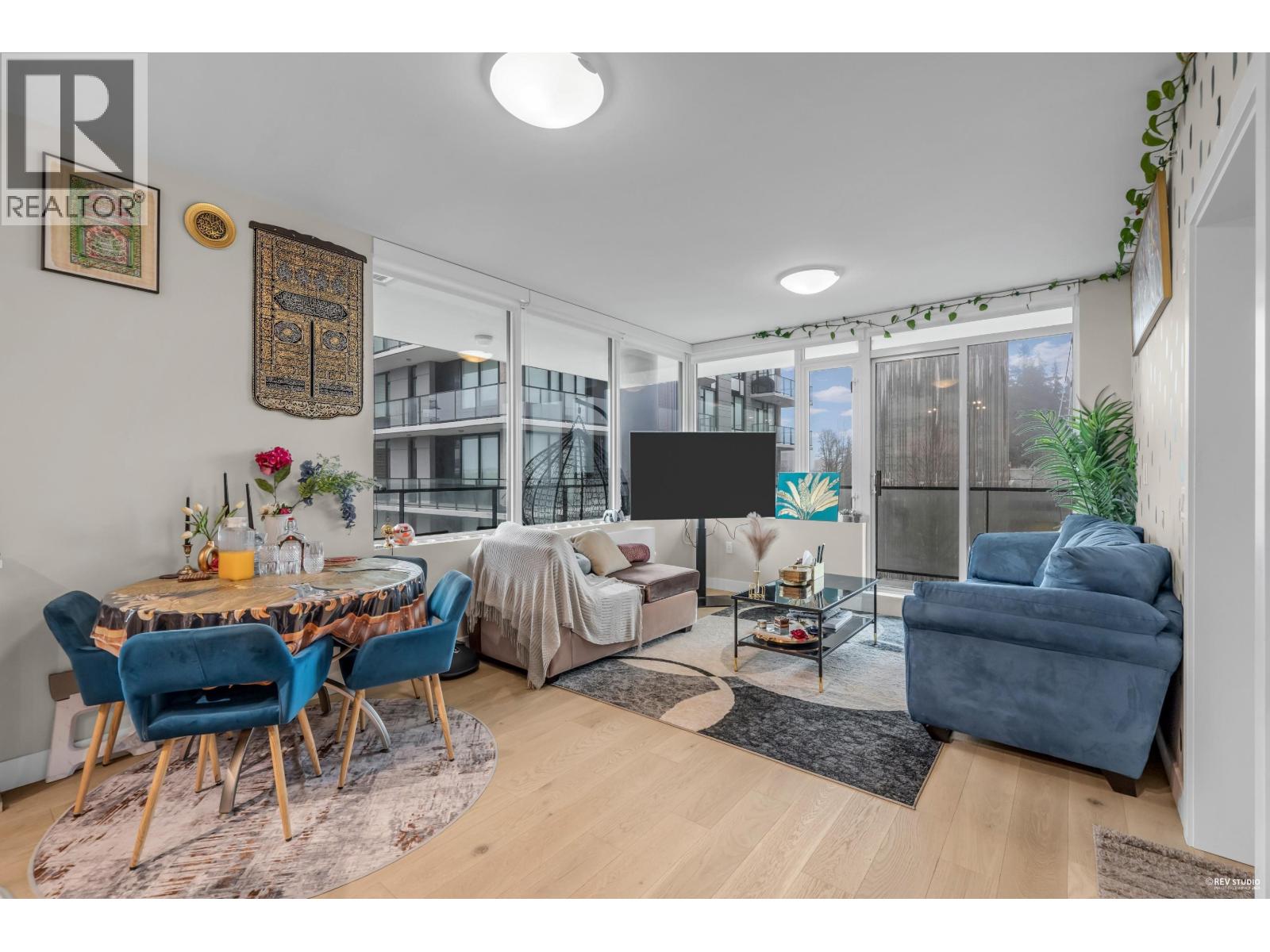 702 8725 University Crescent, Burnaby, British Columbia  V5A 4Y8 - Photo 4 - R3070283