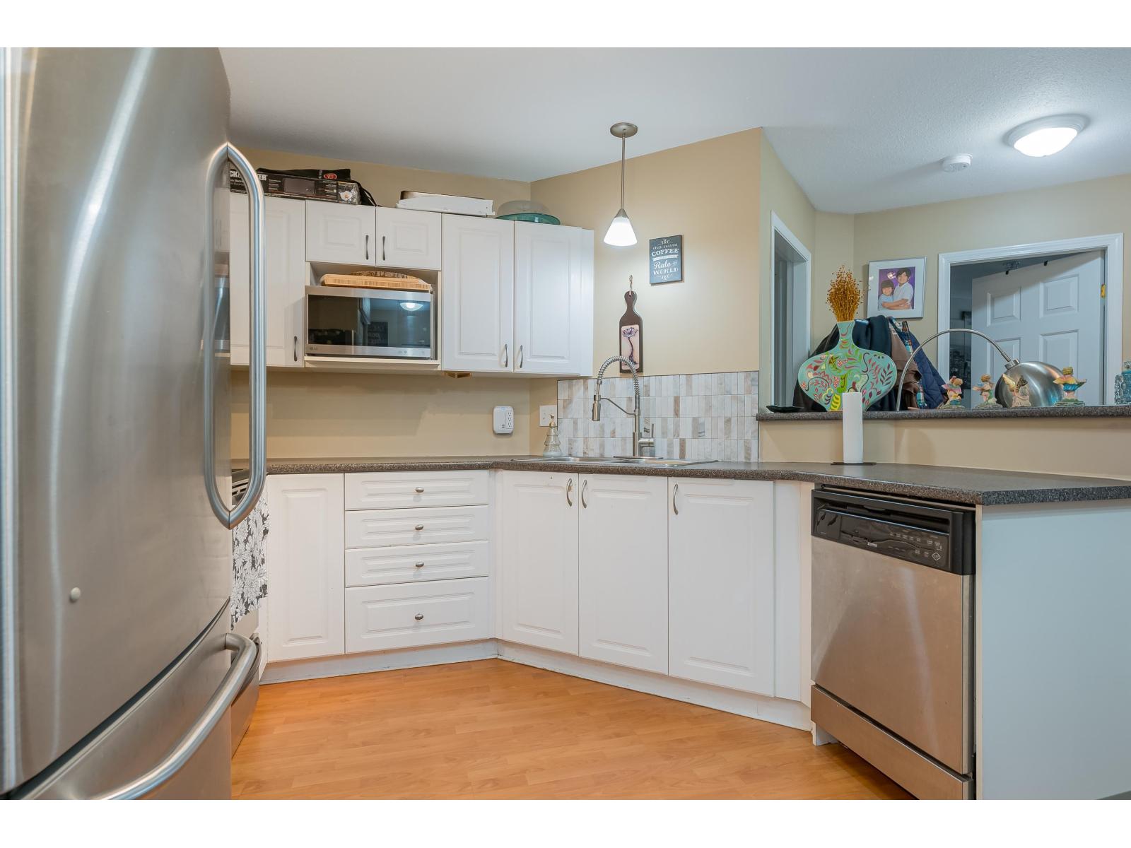 211 33599 2 Avenue, Mission, British Columbia  V2V 6J3 - Photo 5 - R3070254