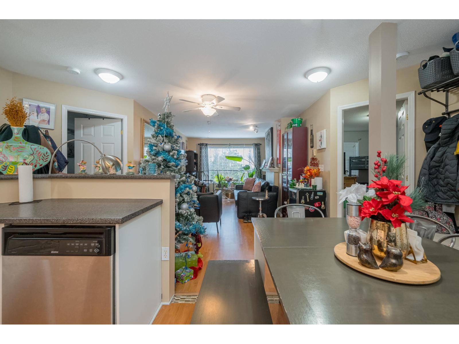 211 33599 2 Avenue, Mission, British Columbia  V2V 6J3 - Photo 8 - R3070254