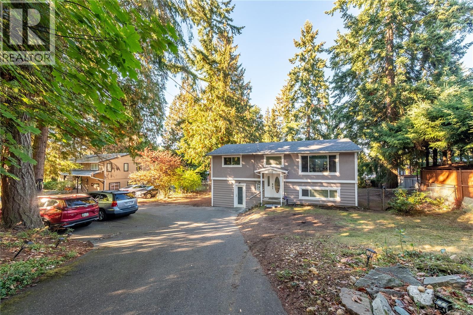 5810 Hammond Bay Rd, Nanaimo, British Columbia V9T 5N3 - Photo 3 - 1021192