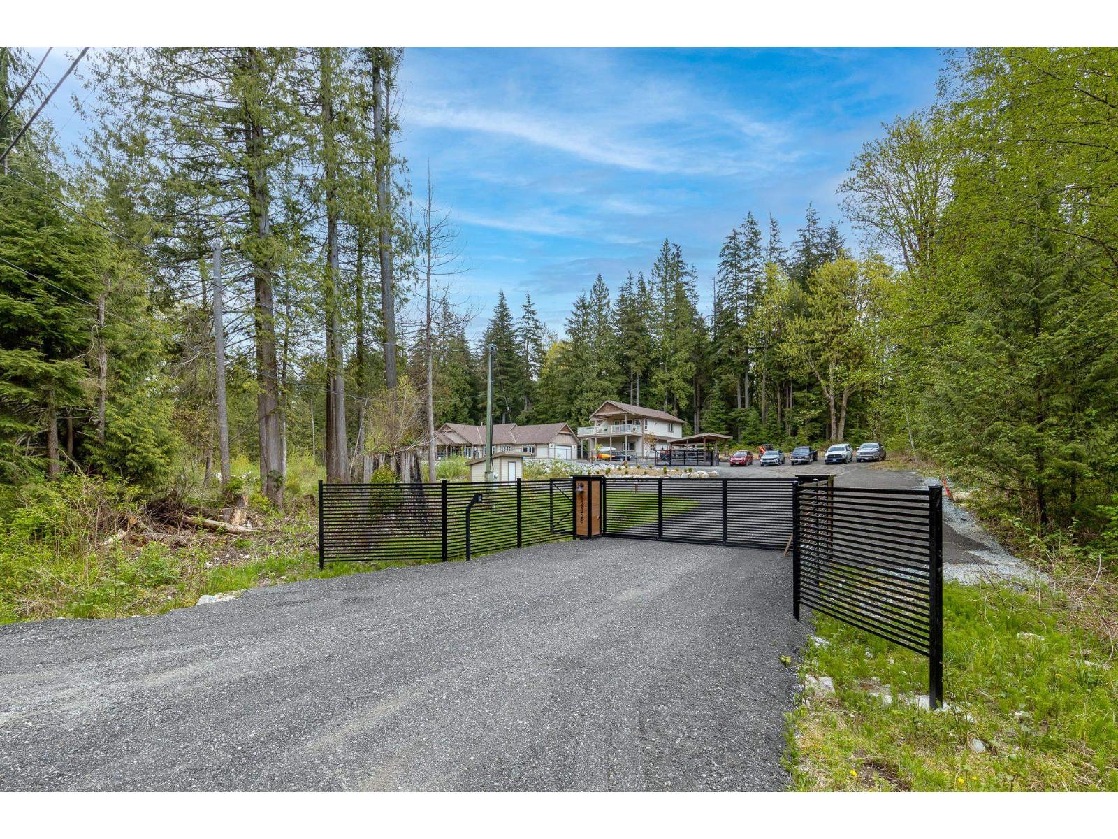 12156 Bell Street, Mission, British Columbia  V4S 1C3 - Photo 2 - R3069880