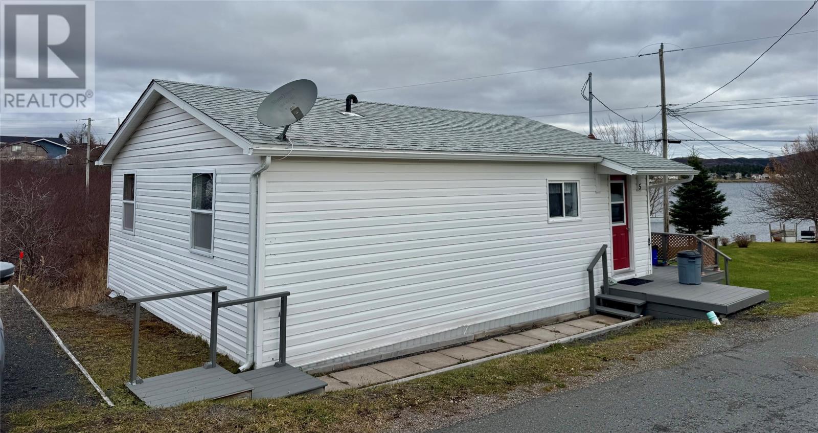 5 Luthers Point, Sunny Side, Newfoundland & Labrador  A0B 3J0 - Photo 1 - 1292901