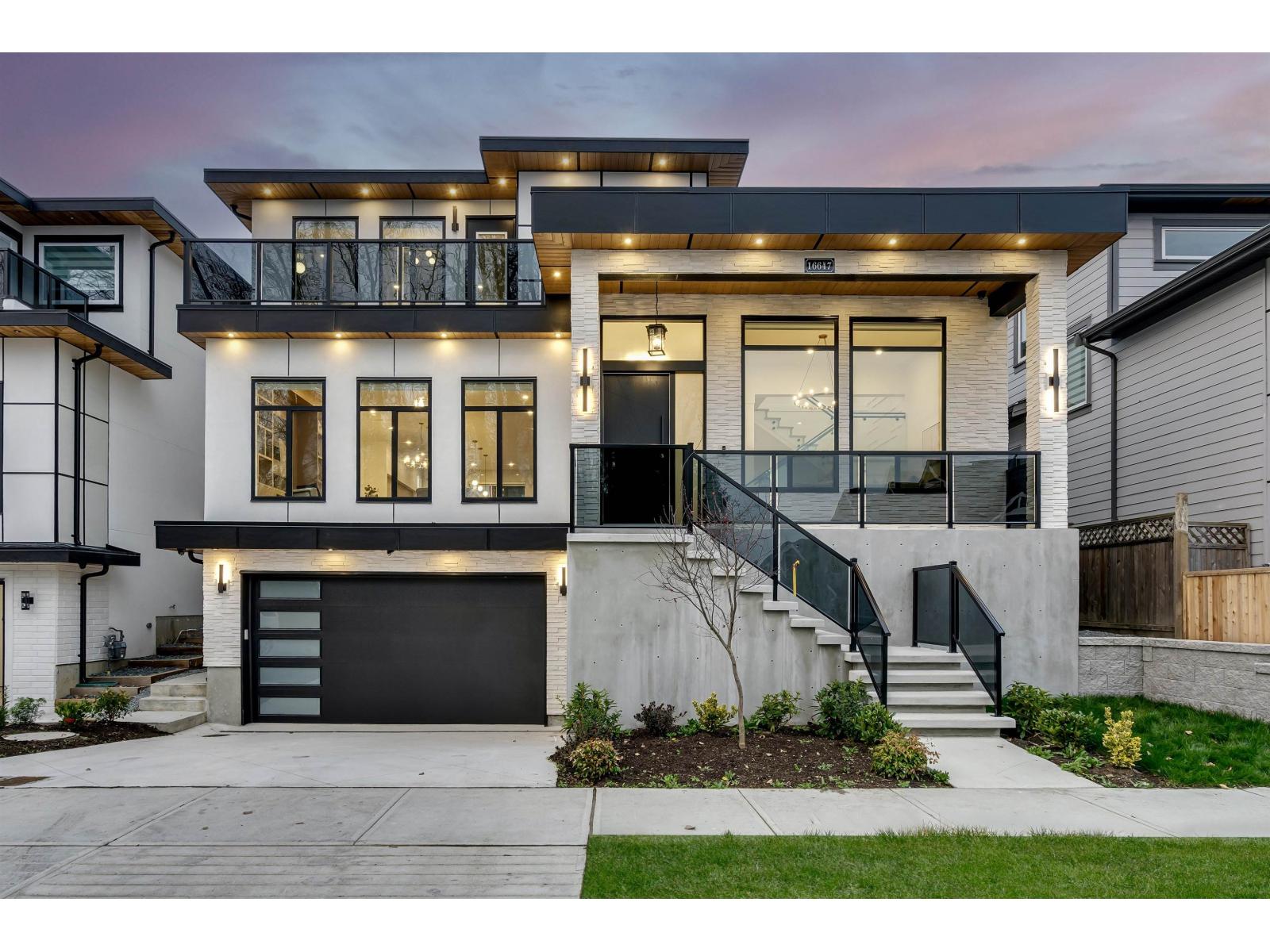 16647 18 Avenue, Surrey, British Columbia  V3Z 9X5 - Photo 1 - R3070241