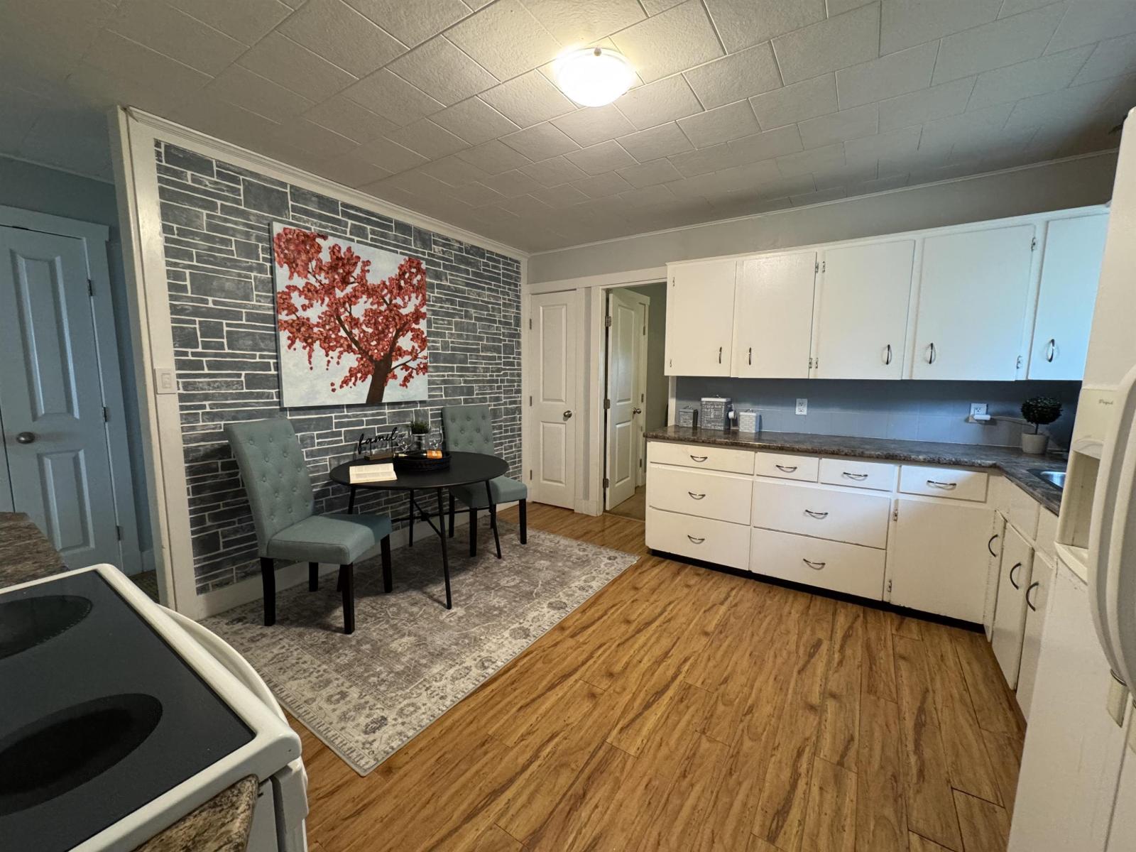 7657 Blott Street, Mission, British Columbia  V2V 3K2 - Photo 4 - R3070252