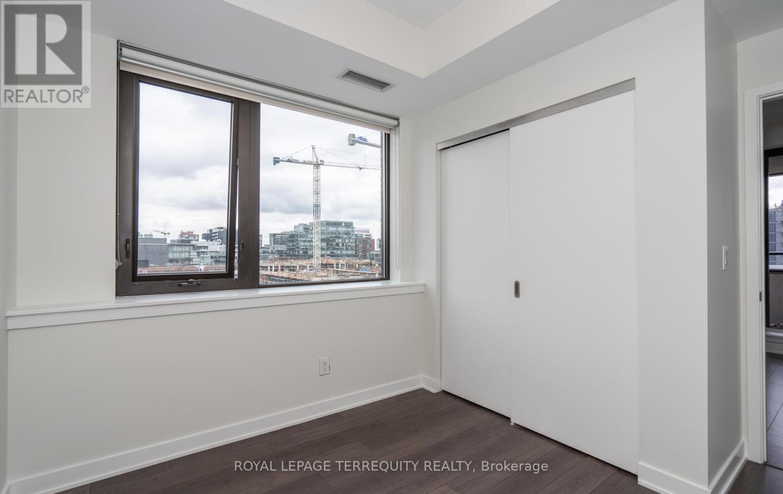1009 - 400 Wellington Street W, Toronto, Ontario  M5V 0B5 - Photo 18 - C12579346