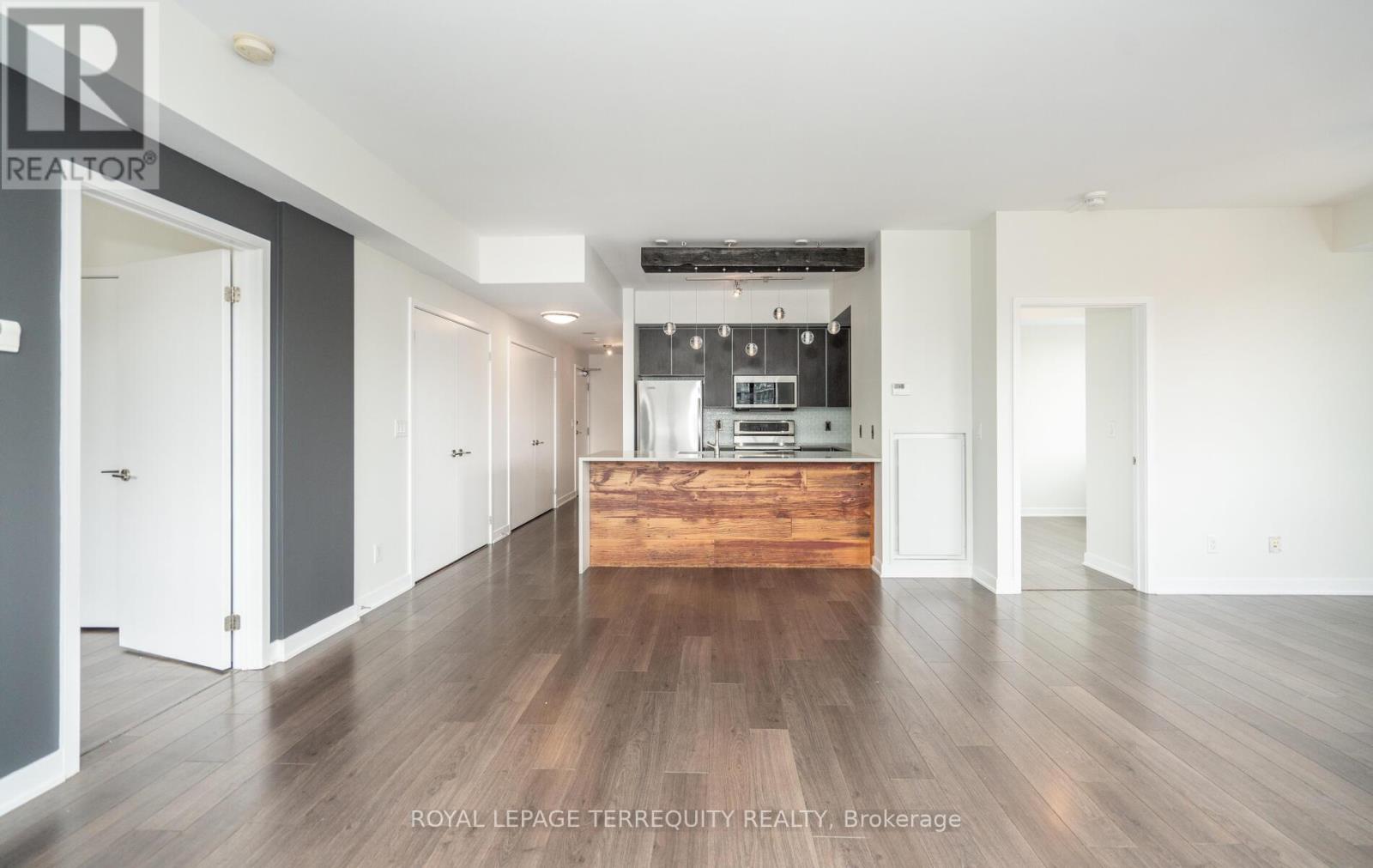 1009 - 400 Wellington Street W, Toronto, Ontario  M5V 0B5 - Photo 19 - C12579346