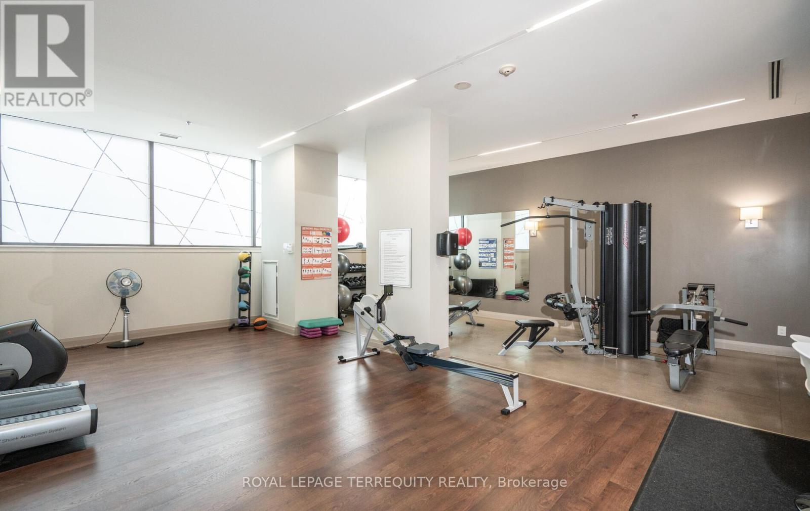 1009 - 400 Wellington Street W, Toronto, Ontario  M5V 0B5 - Photo 24 - C12579346