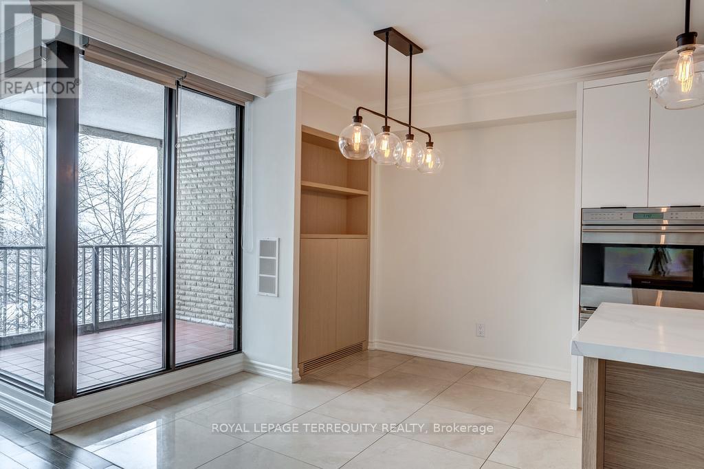 512 - 33 Harbour Square, Toronto, Ontario M5J 2G2 - Photo 17 - C12579354