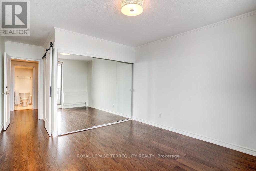 512 - 33 Harbour Square, Toronto, Ontario M5J 2G2 - Photo 24 - C12579354