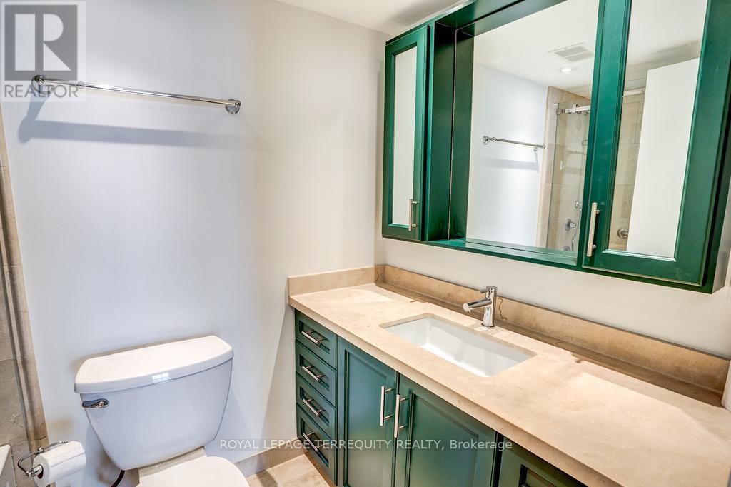 512 - 33 Harbour Square, Toronto, Ontario M5J 2G2 - Photo 33 - C12579354