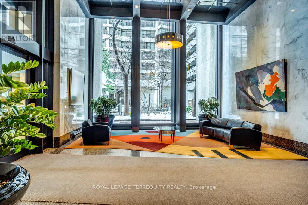 512 - 33 Harbour Square, Toronto, Ontario M5J 2G2 - Photo 45 - C12579354