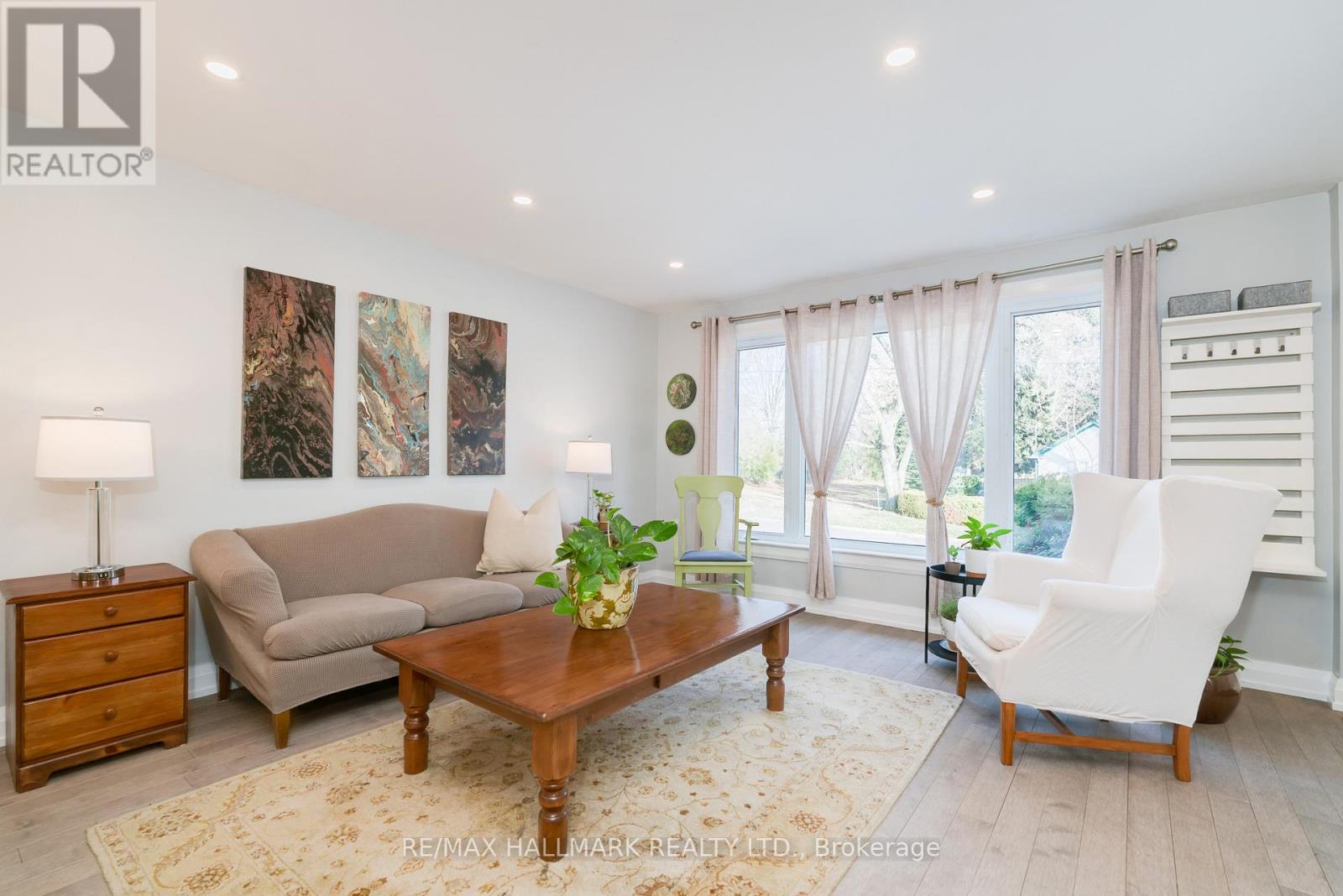 36 Megan Avenue, Toronto, Ontario  M1E 4A7 - Photo 5 - E12579284