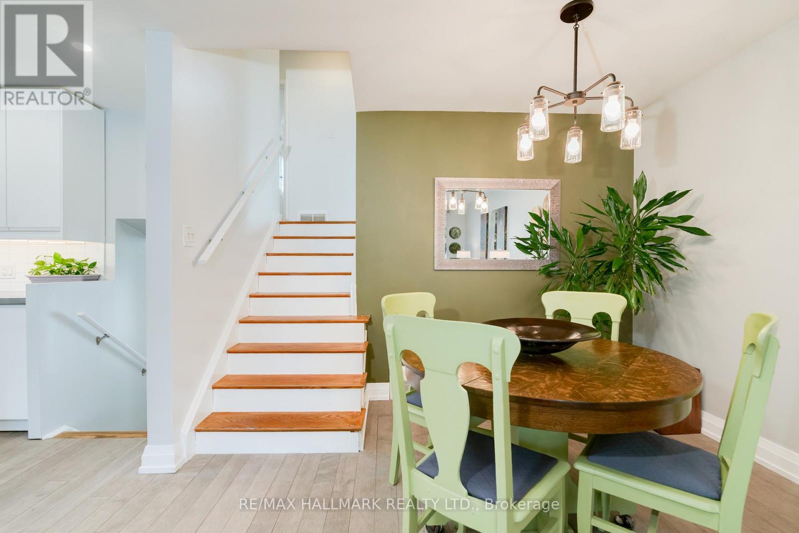 36 Megan Avenue, Toronto, Ontario  M1E 4A7 - Photo 8 - E12579284