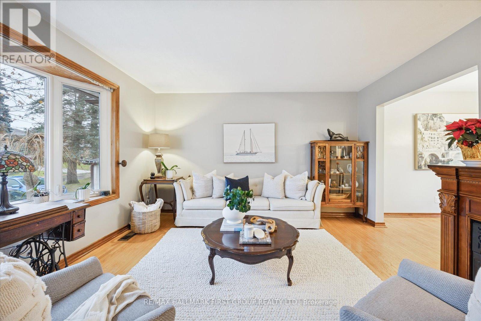 446 Bernhard Crescent, Oshawa, Ontario L1G 2B8 - Photo 5 - E12579406