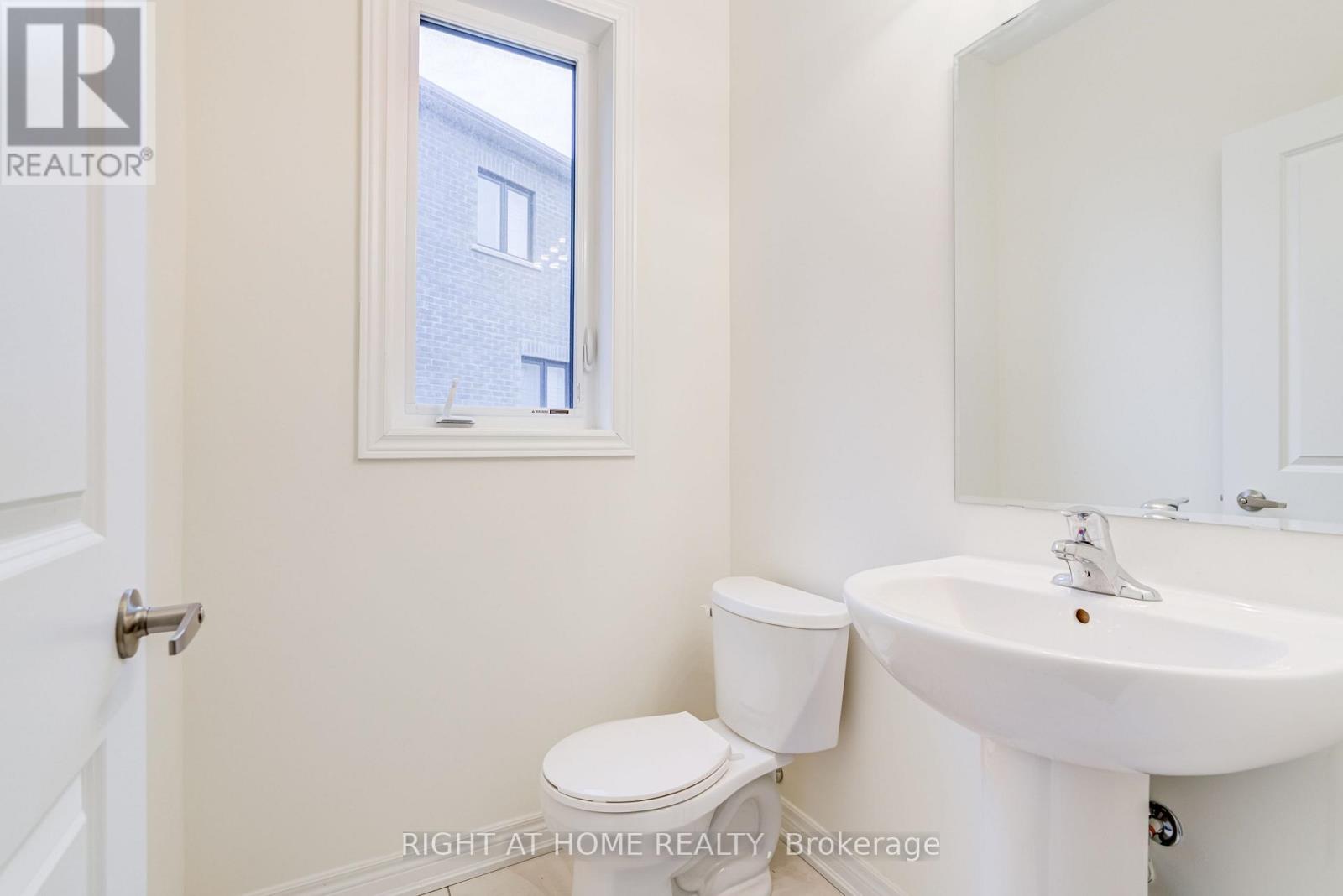 34 Thelma Drive, Whitby, Ontario  L1P 0N3 - Photo 13 - E12579438