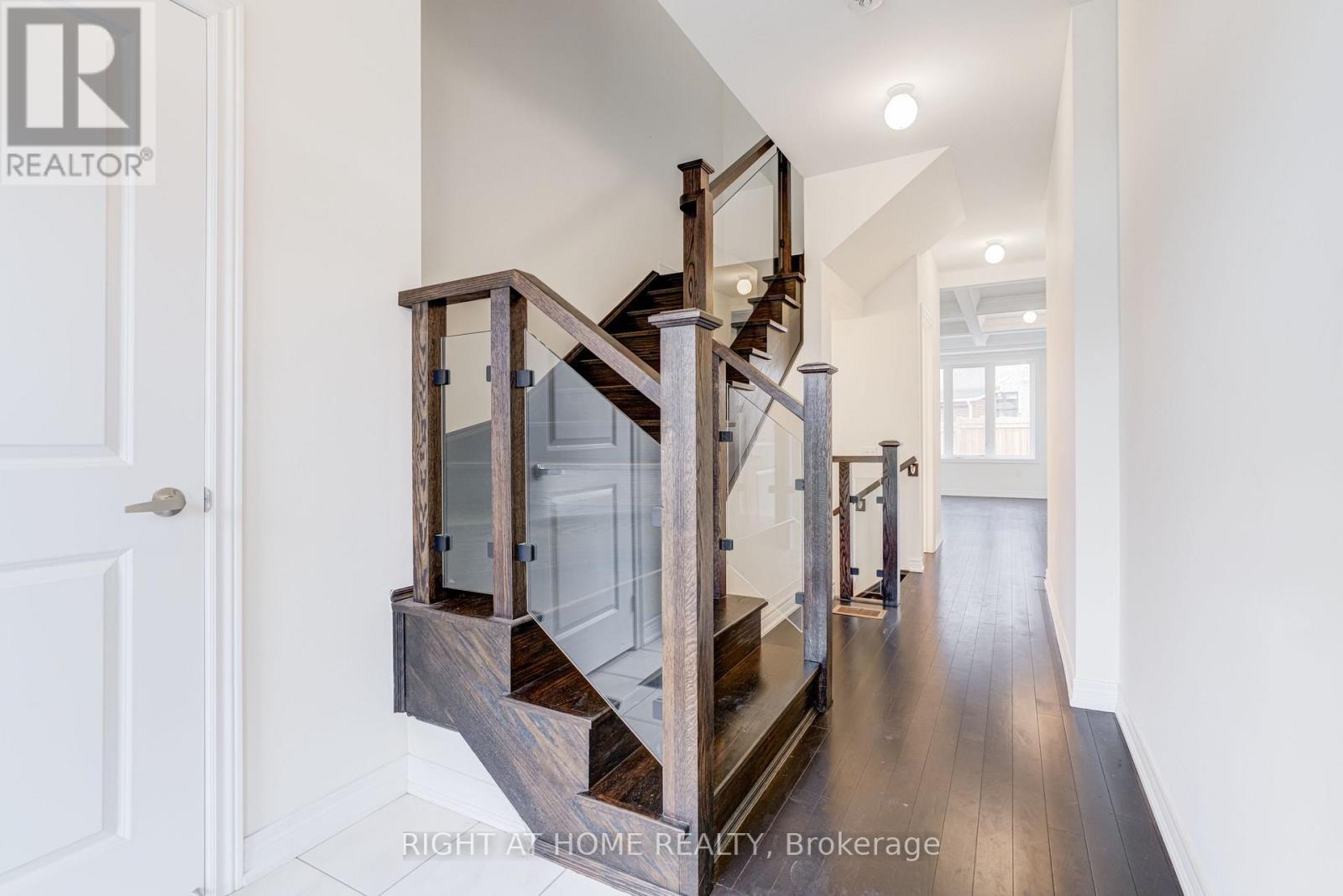 34 Thelma Drive, Whitby, Ontario  L1P 0N3 - Photo 14 - E12579438