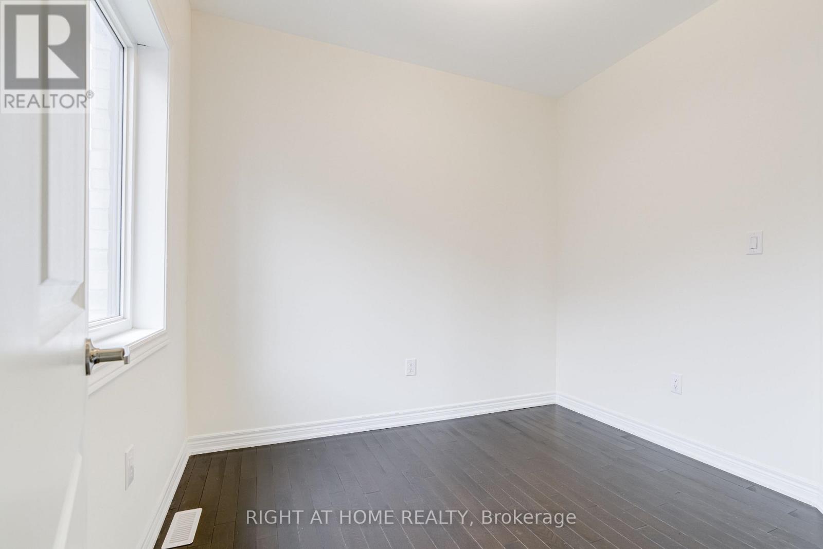 34 Thelma Drive, Whitby, Ontario  L1P 0N3 - Photo 17 - E12579438