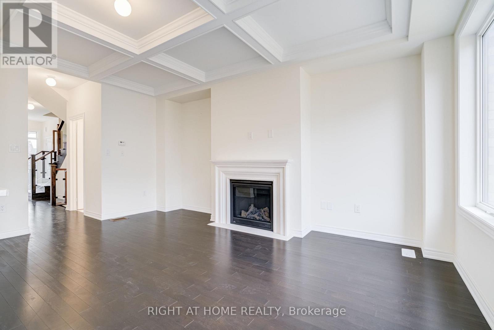 34 Thelma Drive, Whitby, Ontario  L1P 0N3 - Photo 7 - E12579438