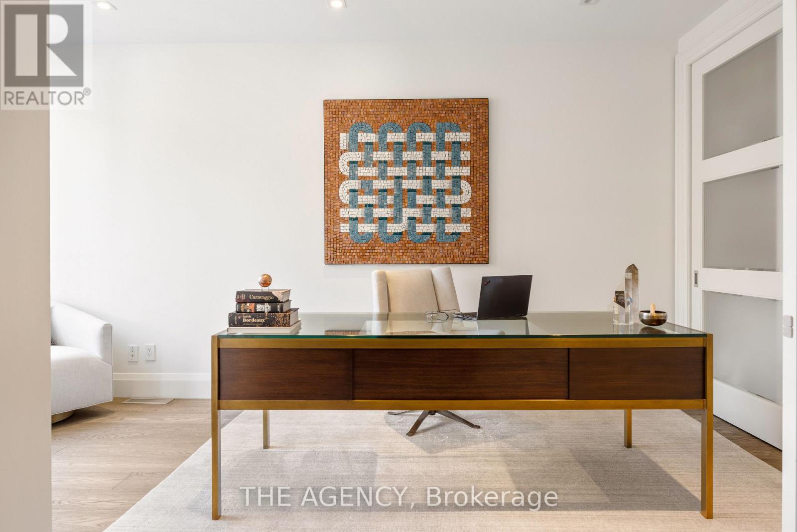 114 Hazelton Avenue, Toronto, Ontario  M5R 2E5 - Photo 4 - C12579416