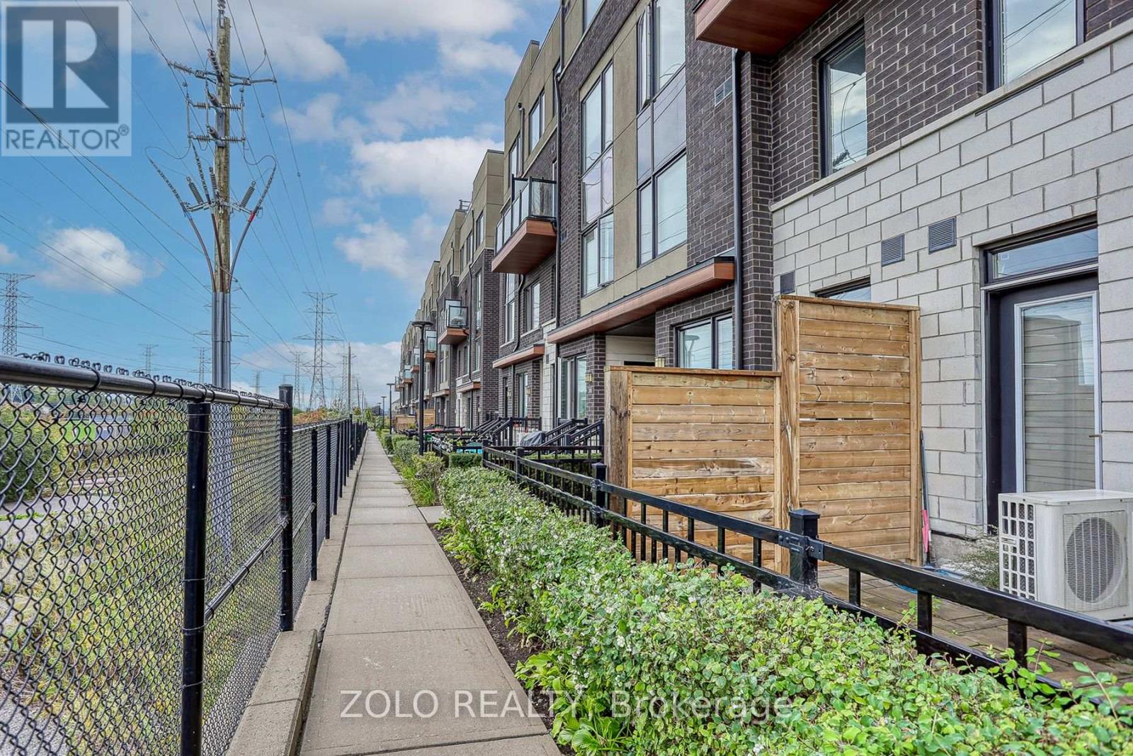 218 - 1555 Kingston Road, Pickering, Ontario  L1V 0E9 - Photo 4 - E12452929