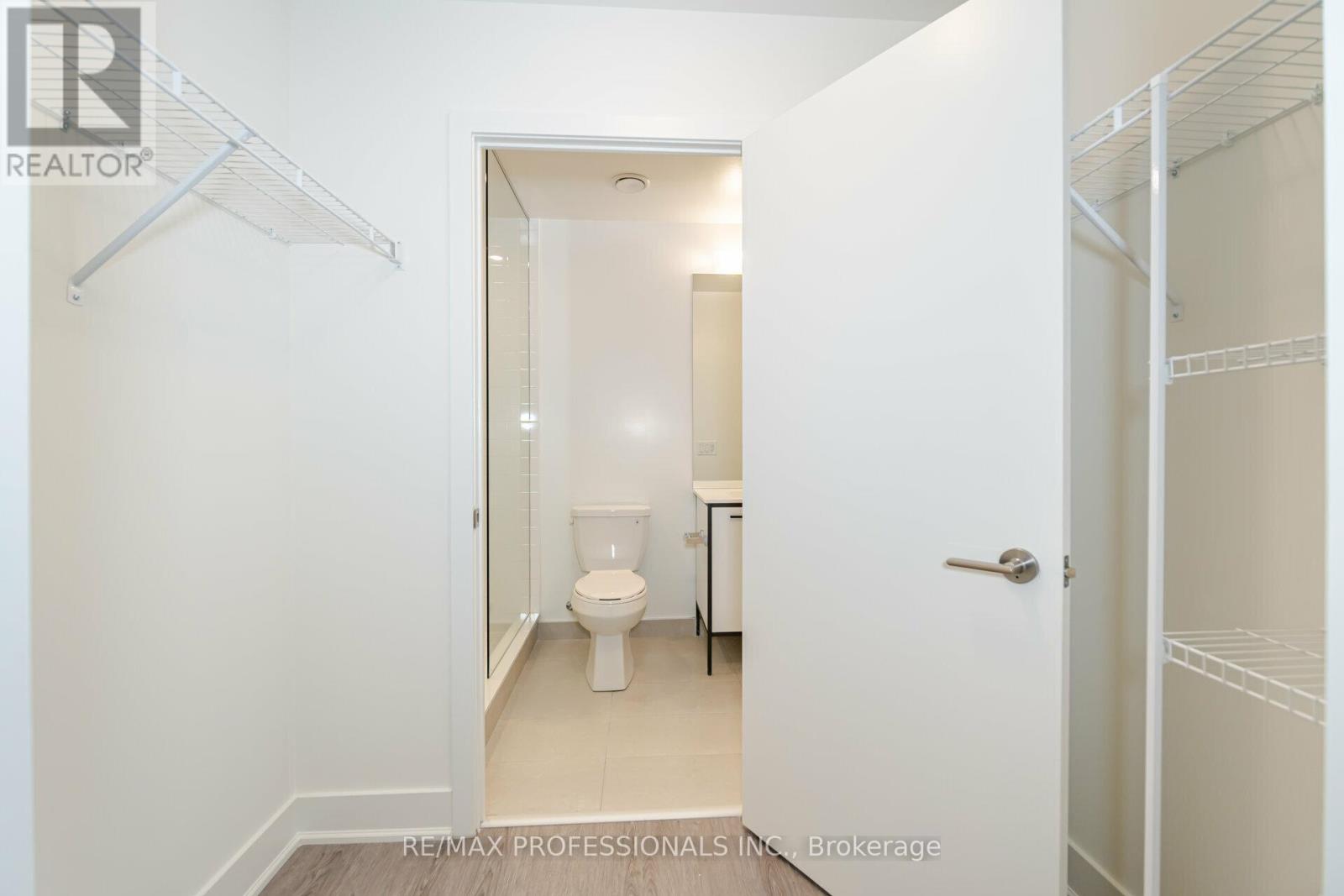 504 - 185 Deerfield Road, Newmarket, Ontario  L3Y 0G7 - Photo 17 - N12579250