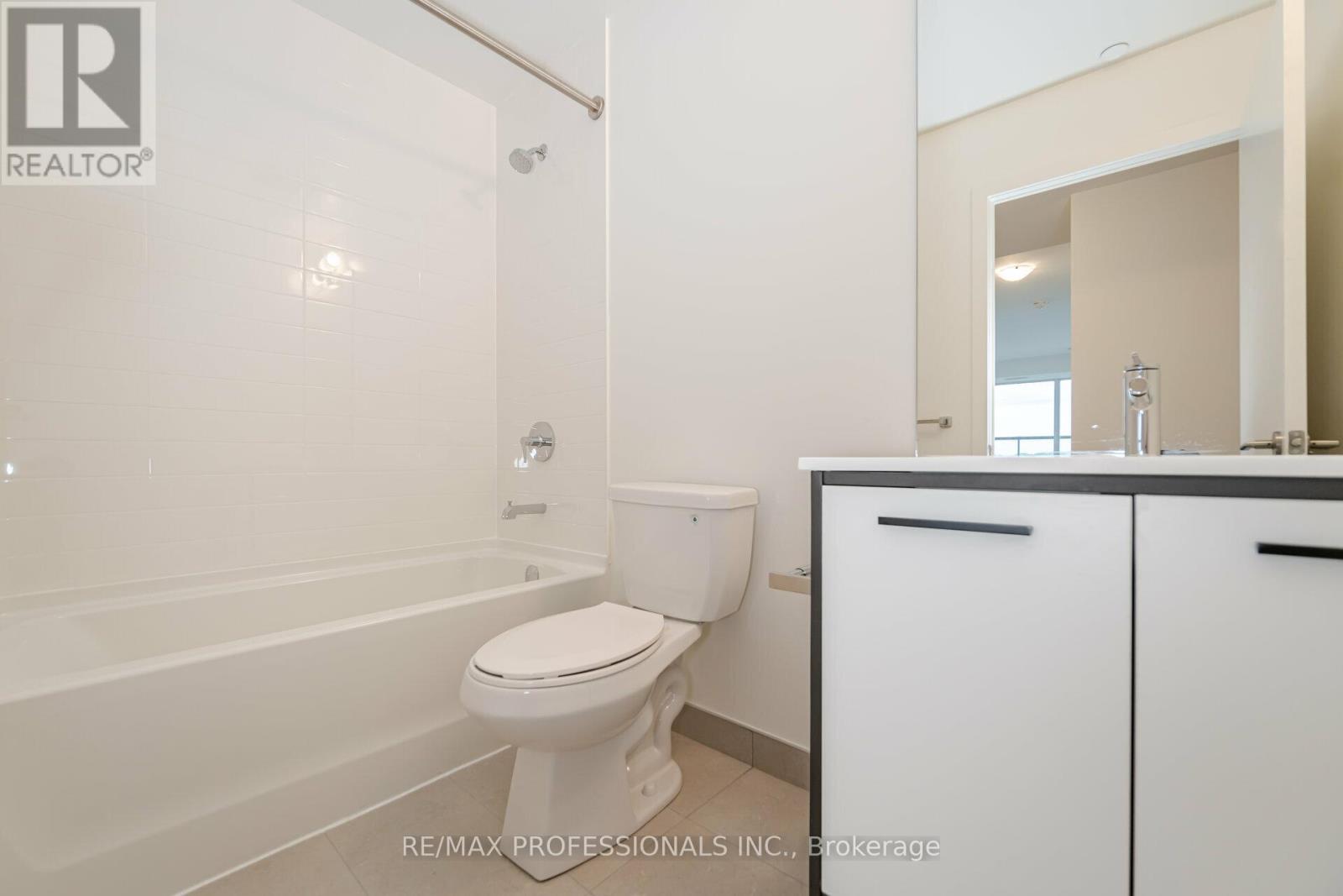 504 - 185 Deerfield Road, Newmarket, Ontario  L3Y 0G7 - Photo 25 - N12579250