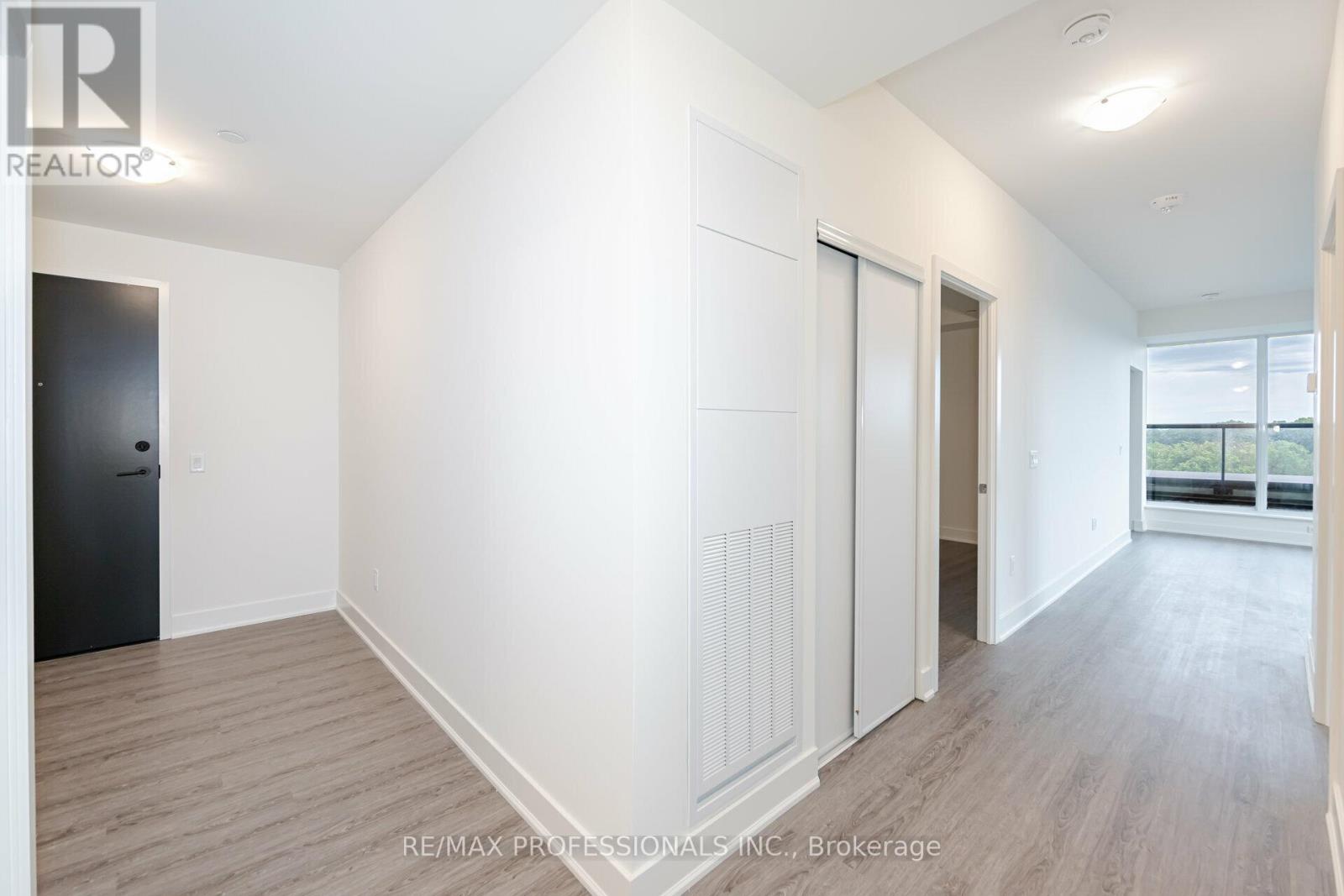 504 - 185 Deerfield Road, Newmarket, Ontario  L3Y 0G7 - Photo 28 - N12579250