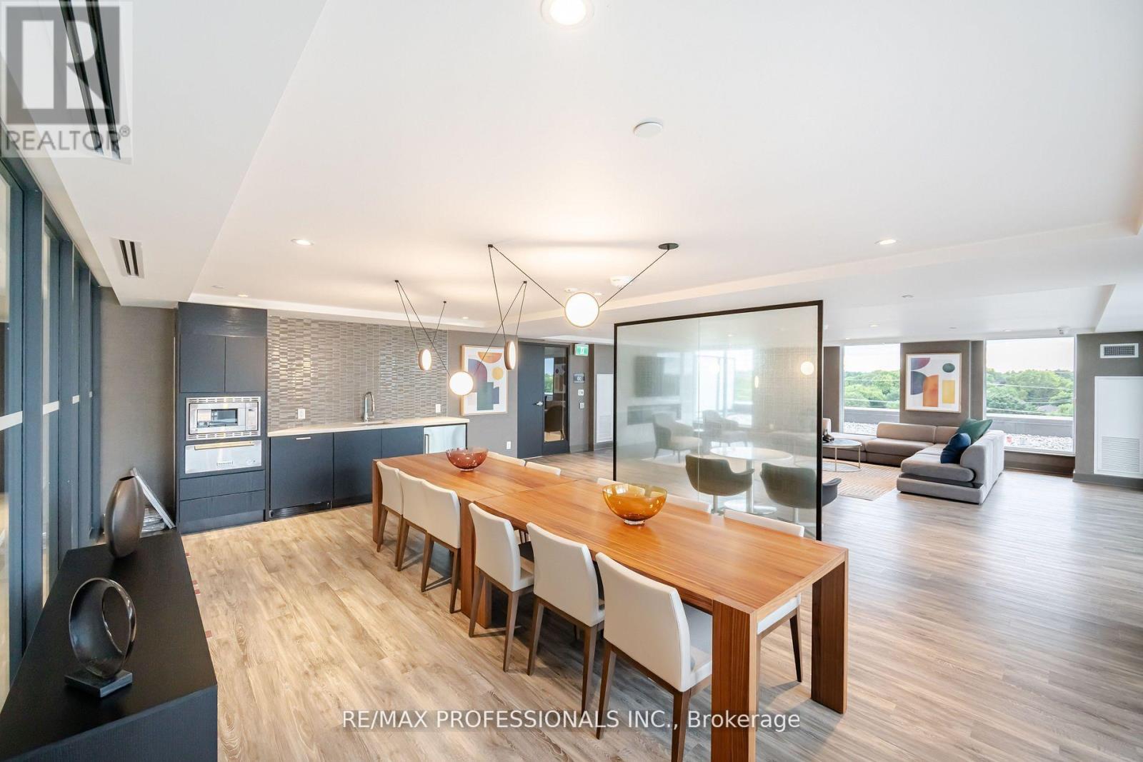 504 - 185 Deerfield Road, Newmarket, Ontario  L3Y 0G7 - Photo 32 - N12579250