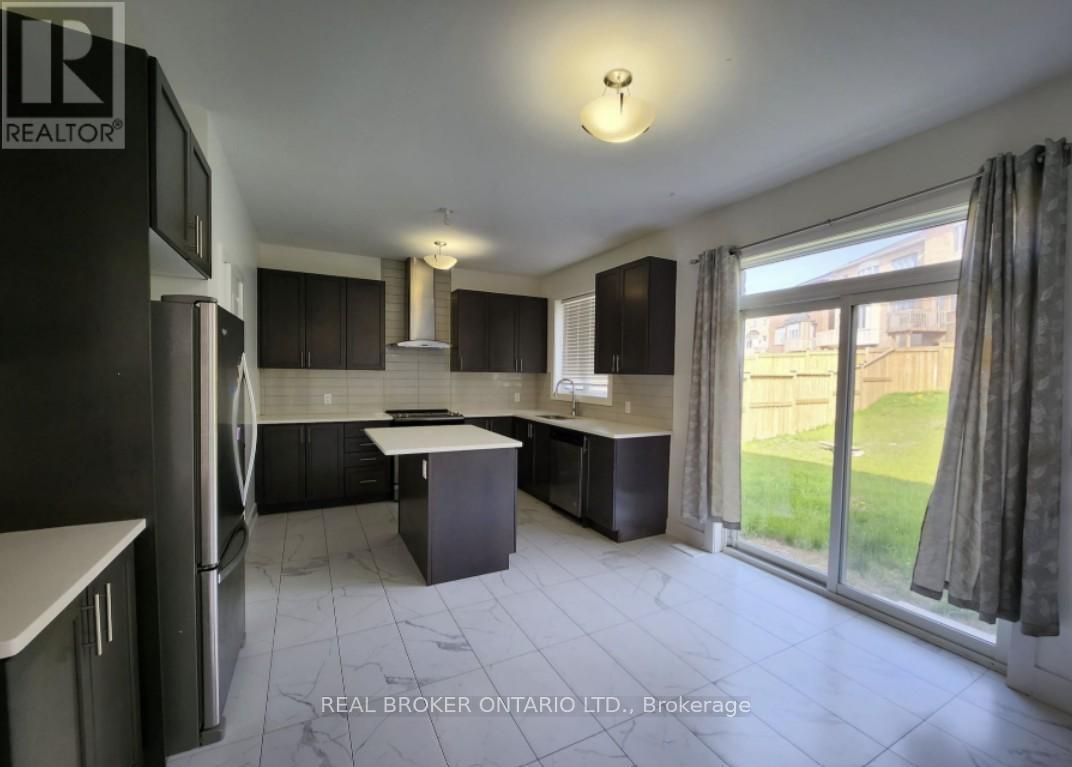 9 Acacia Court, East Gwillimbury, Ontario  L9N 0V2 - Photo 3 - N12579268