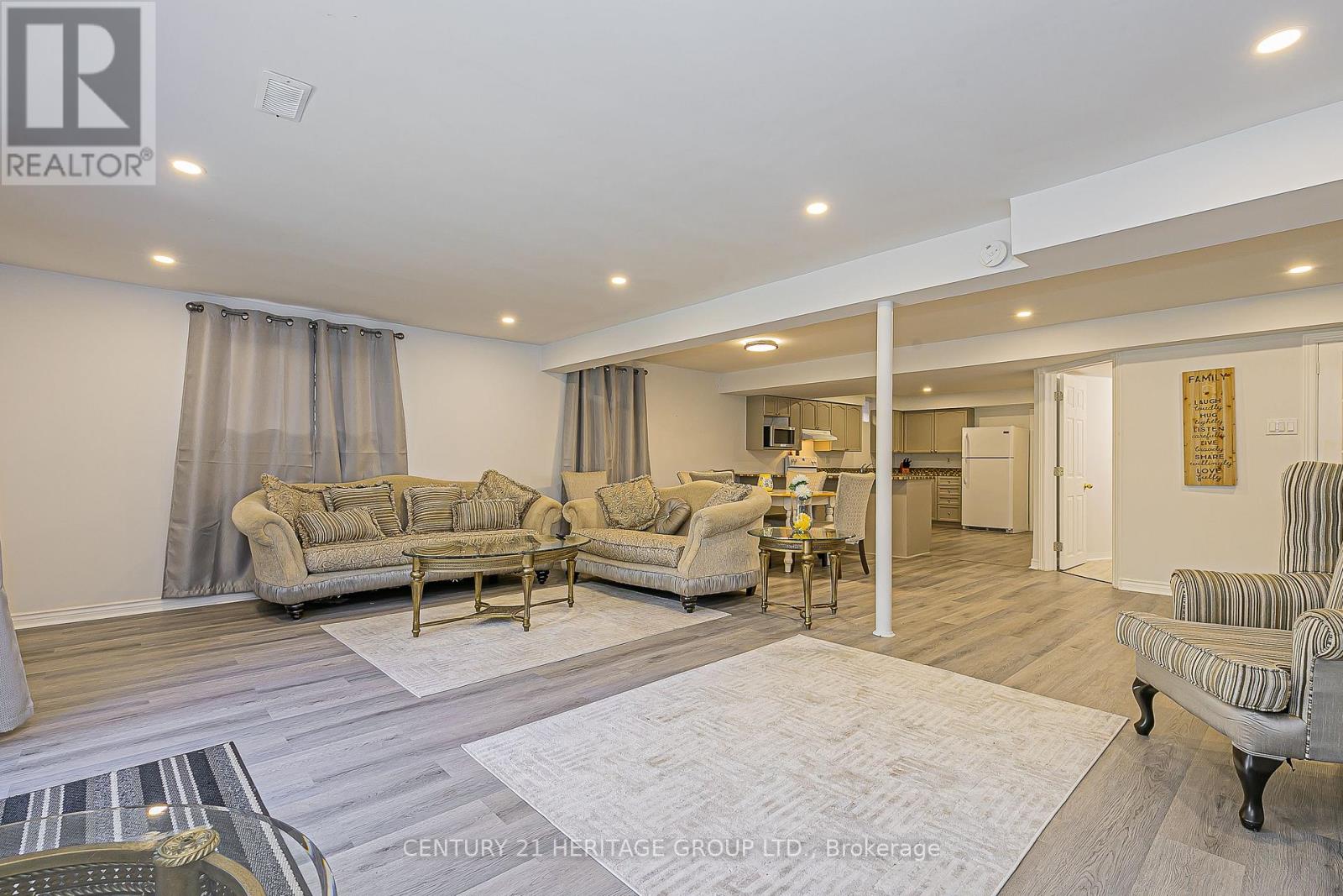 Bsmt - 741 College Manor Drive, Newmarket, Ontario L3Y 8G5 - Photo 4 - N12579328