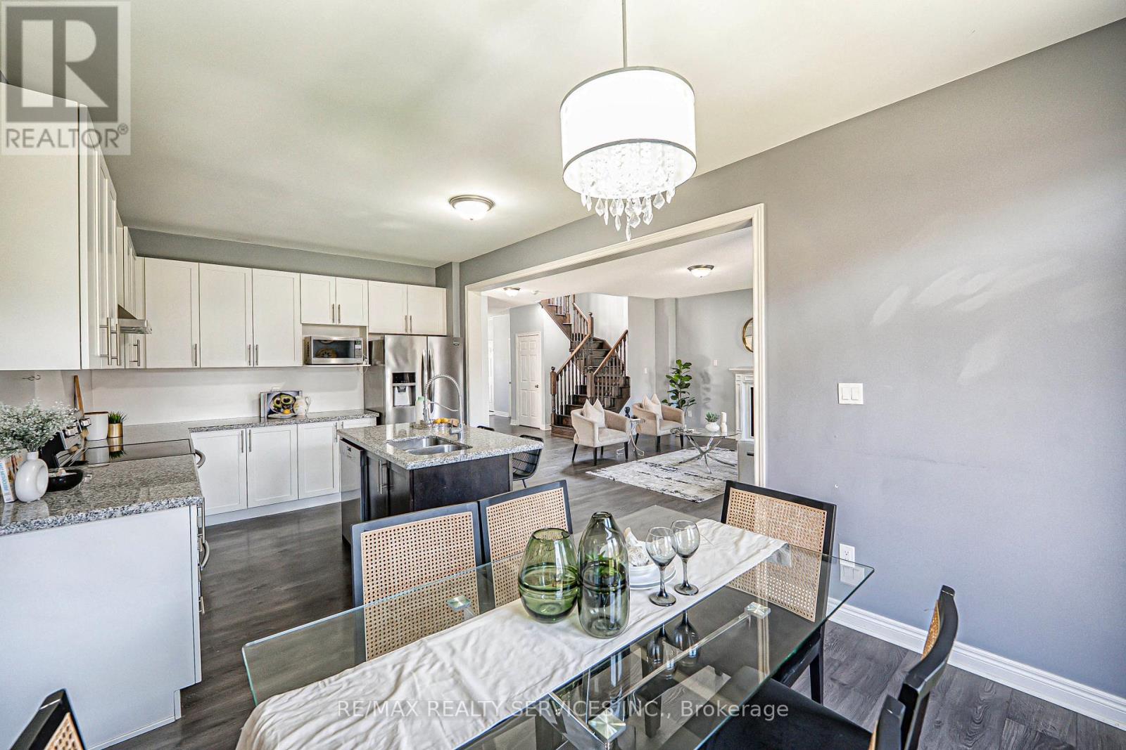 10 Mccabe Lane, New Tecumseth (Tottenham), Ontario  L0G 1W0 - Photo 15 - N12579396