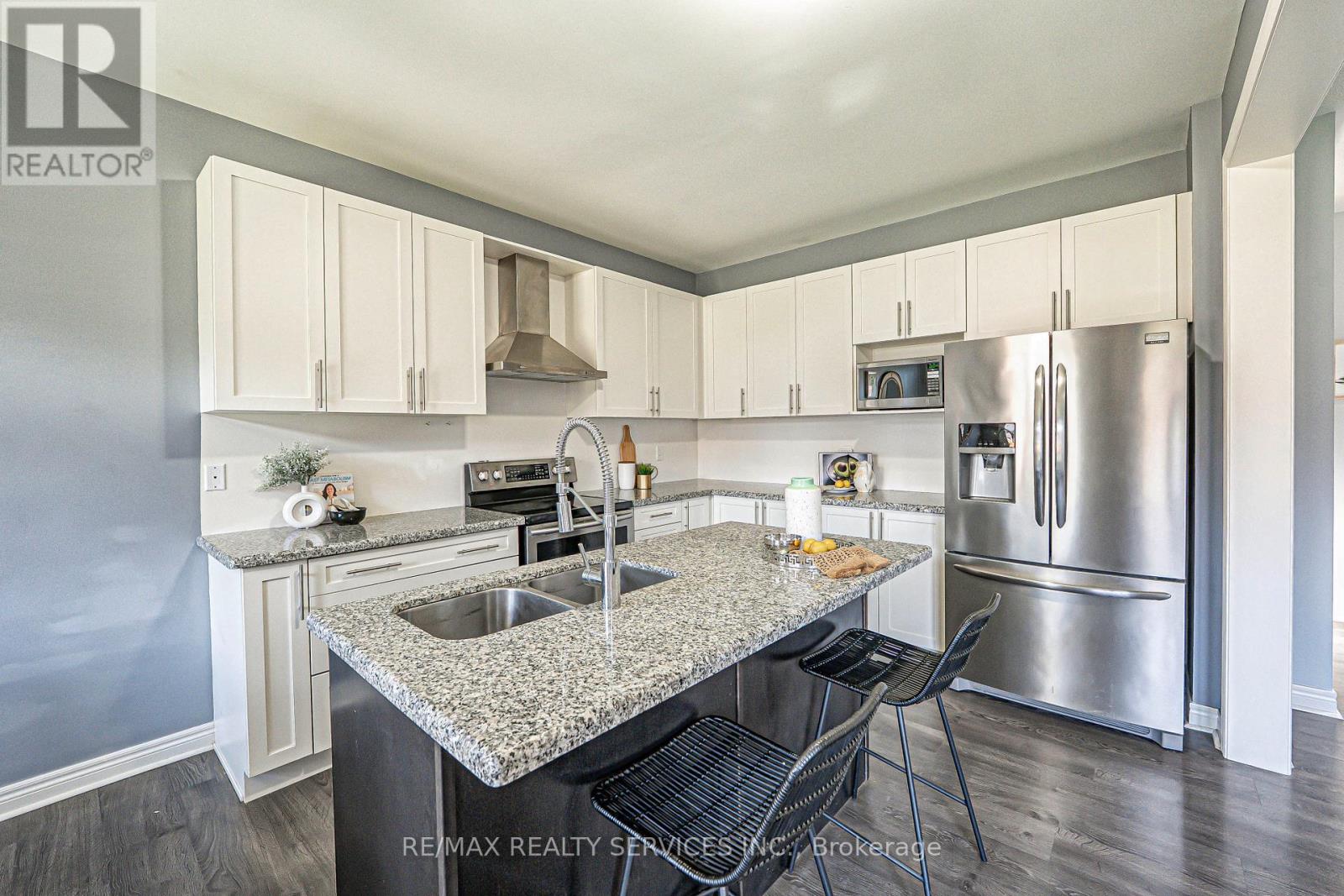 10 Mccabe Lane, New Tecumseth (Tottenham), Ontario  L0G 1W0 - Photo 16 - N12579396