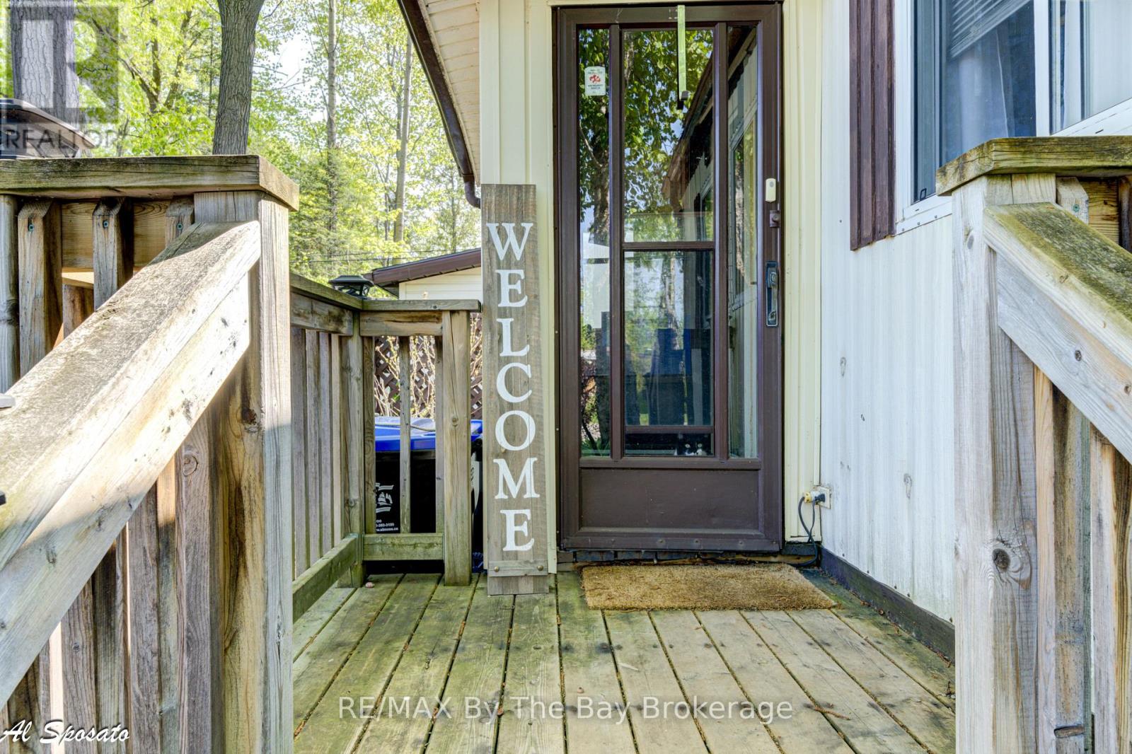 76 Georgian Glen Drive, Wasaga Beach, Ontario  L9Z 1K7 - Photo 30 - S12579510