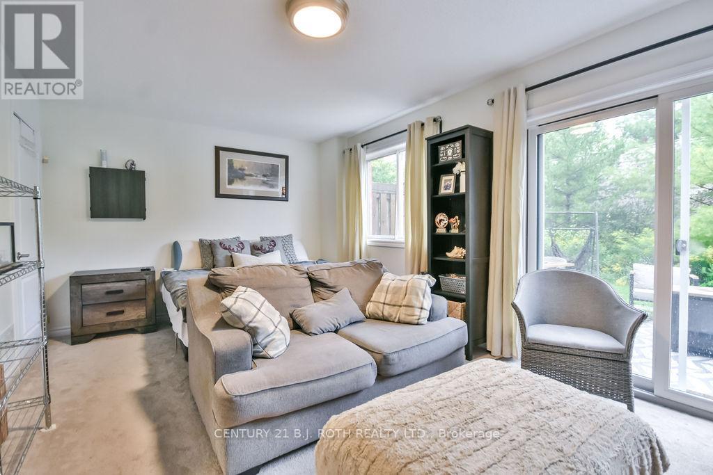 3 - 49 Ferndale Drive S, Barrie, Ontario  L4N 5W9 - Photo 6 - S12579358