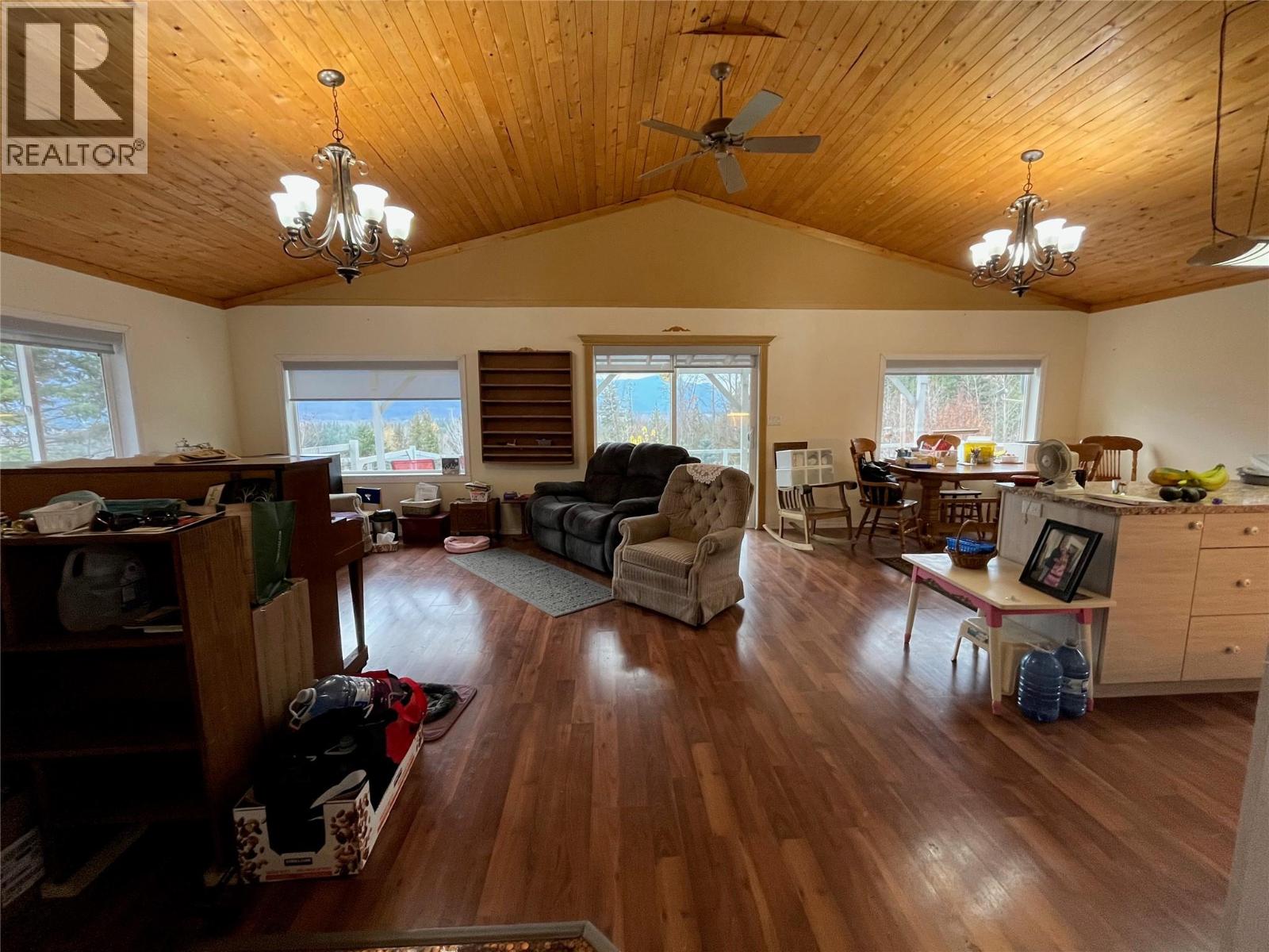 2481 Squilax Anglemont Road Unit# 25, Lee Creek, British Columbia V0E 1M4 - Photo 12 - 10369784