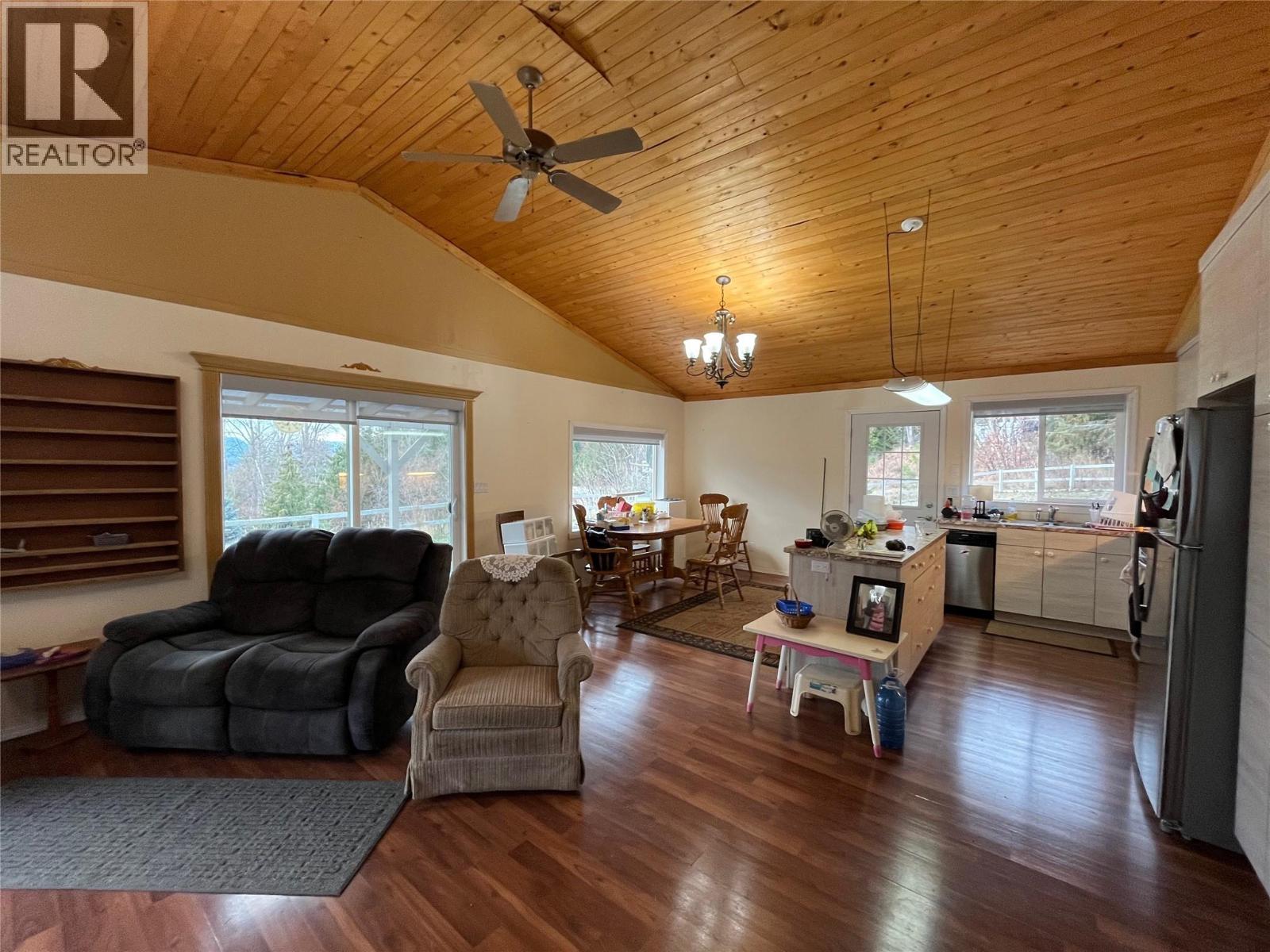 2481 Squilax Anglemont Road Unit# 25, Lee Creek, British Columbia V0E 1M4 - Photo 13 - 10369784