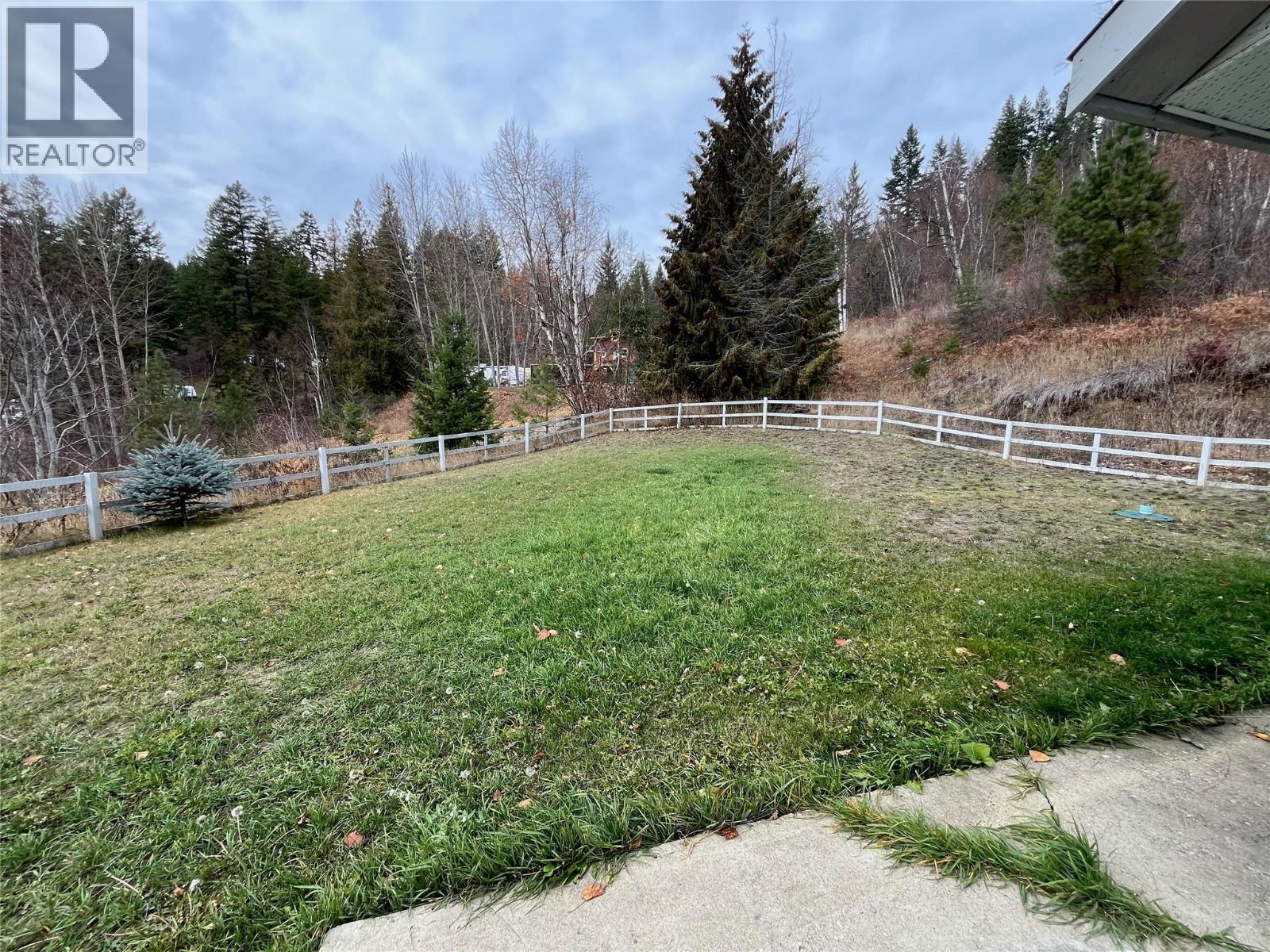 2481 Squilax Anglemont Road Unit# 25, Lee Creek, British Columbia V0E 1M4 - Photo 6 - 10369784