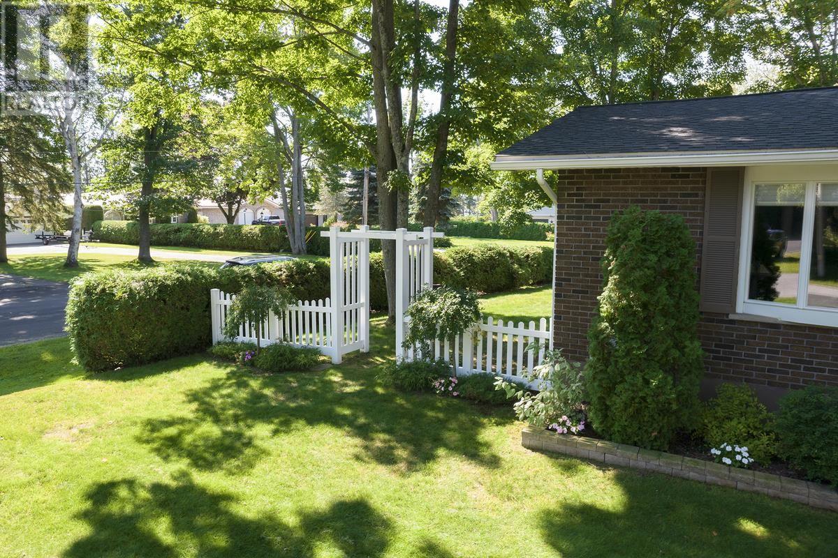 39 Val St, Sault Ste. Marie, Ontario  P6A 5B4 - Photo 6 - SM252468