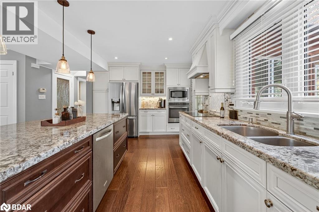 15 Rodney Street, Barrie, Ontario  L4M 4B5 - Photo 17 - 40789972