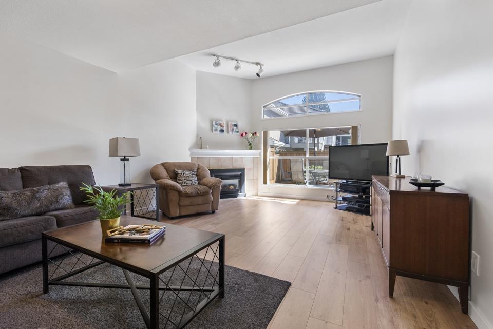 18 8257 121a Street, Surrey, British Columbia  V3W 3R4 - Photo 4 - R3070233