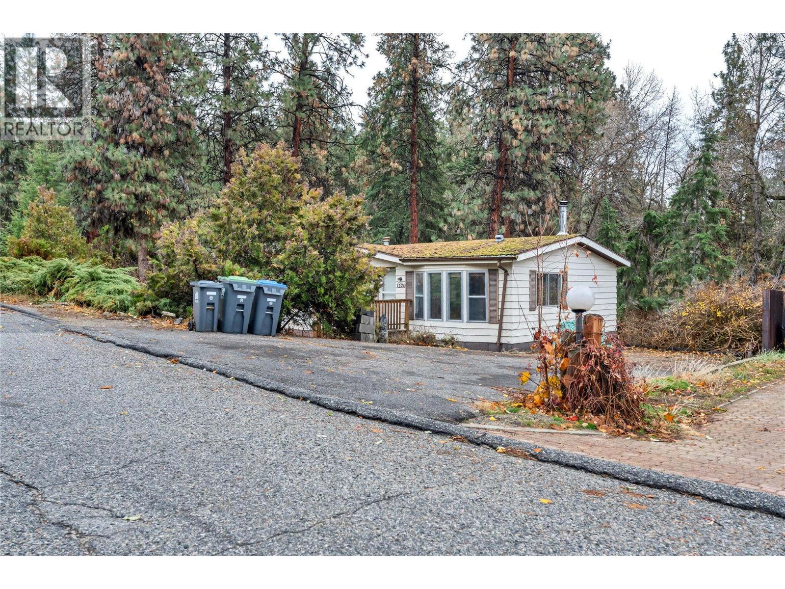 1320 Upper Debeck Road, Naramata, British Columbia  V0H 1N1 - Photo 24 - 10369579