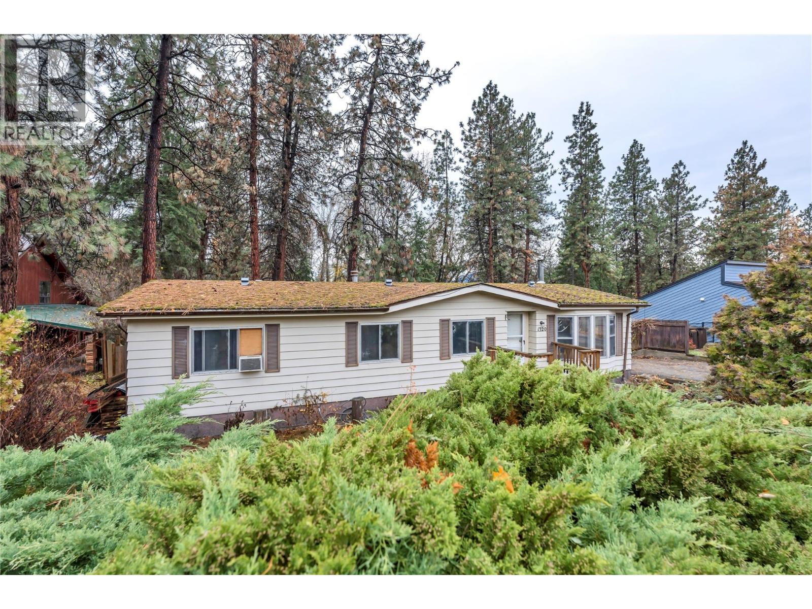 1320 Upper Debeck Road, Naramata, British Columbia  V0H 1N1 - Photo 1 - 10369579