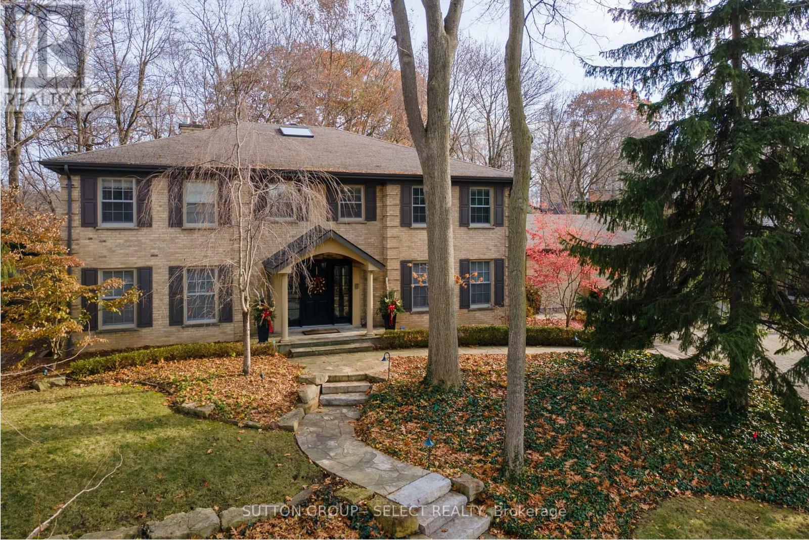 129 Wychwood Place, London North, Ontario  N6G 1S7 - Photo 1 - X12579532