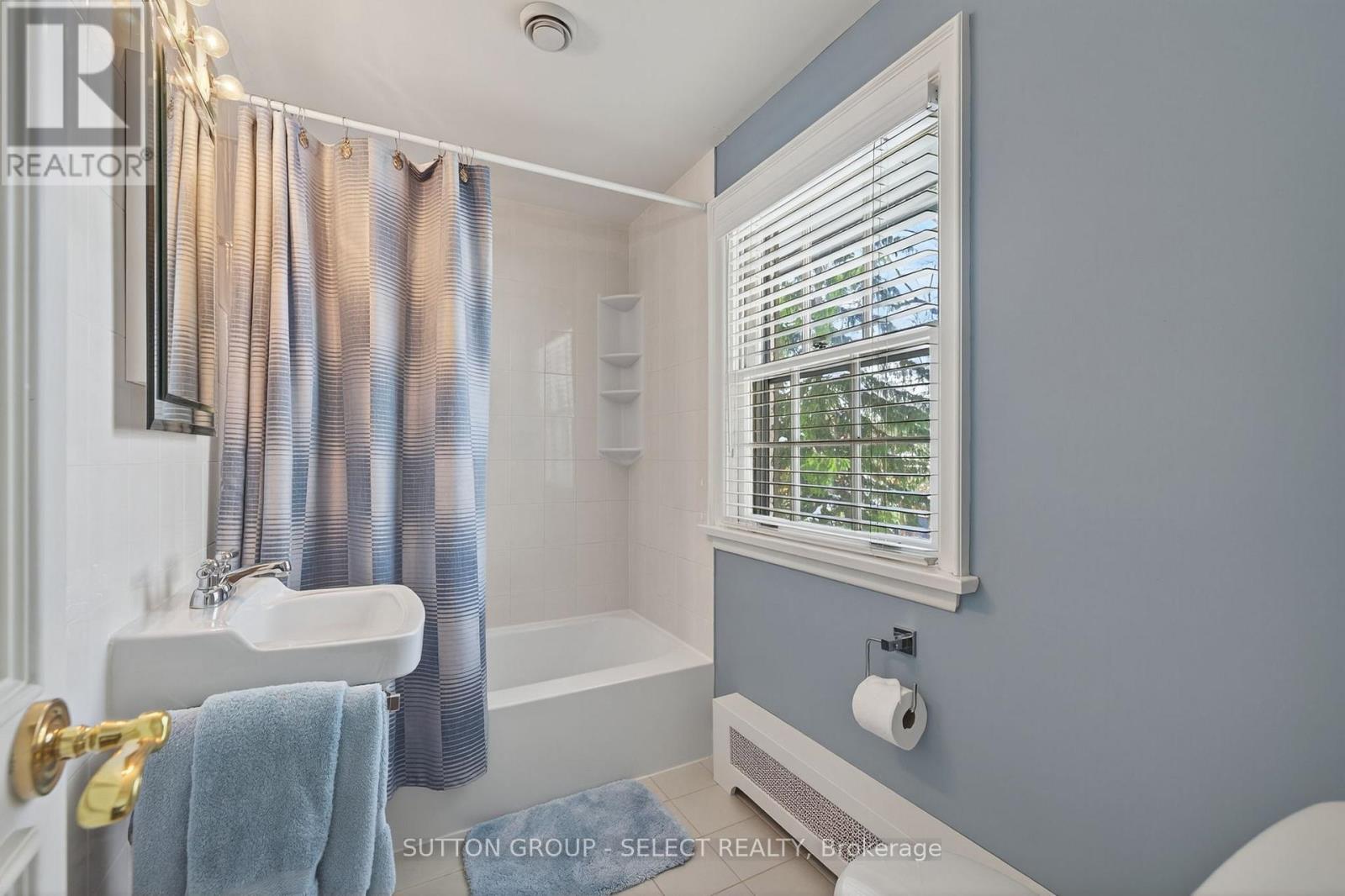 129 Wychwood Place, London North, Ontario  N6G 1S7 - Photo 27 - X12579532