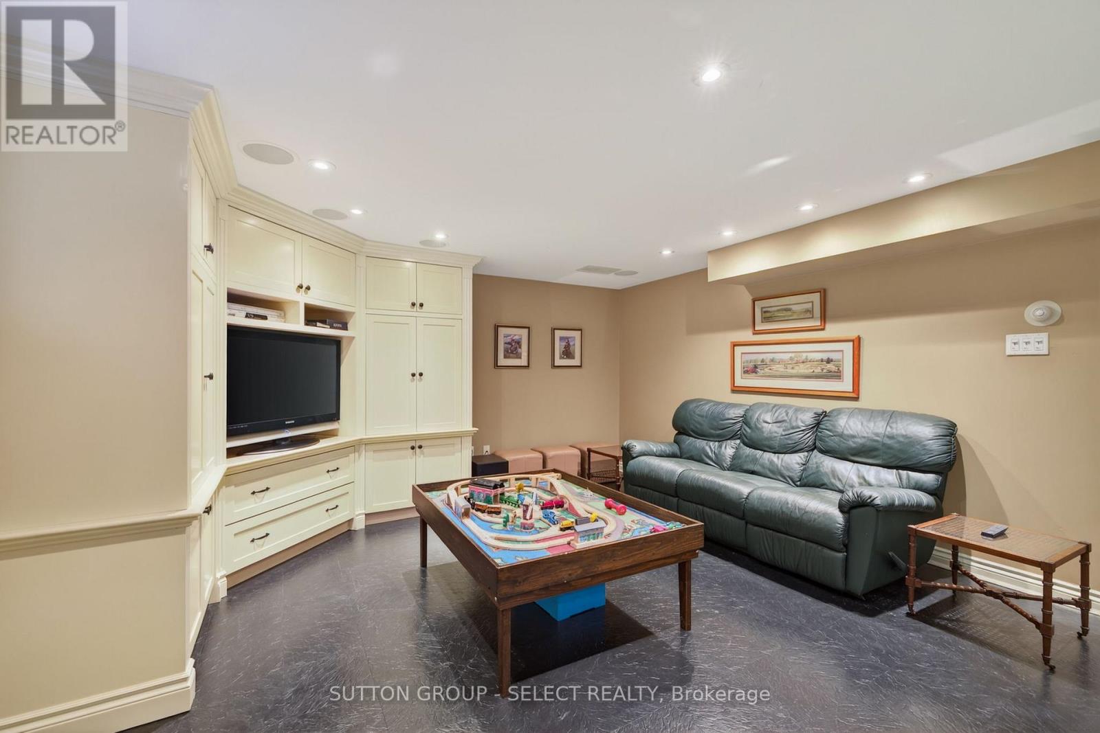 129 Wychwood Place, London North, Ontario  N6G 1S7 - Photo 36 - X12579532